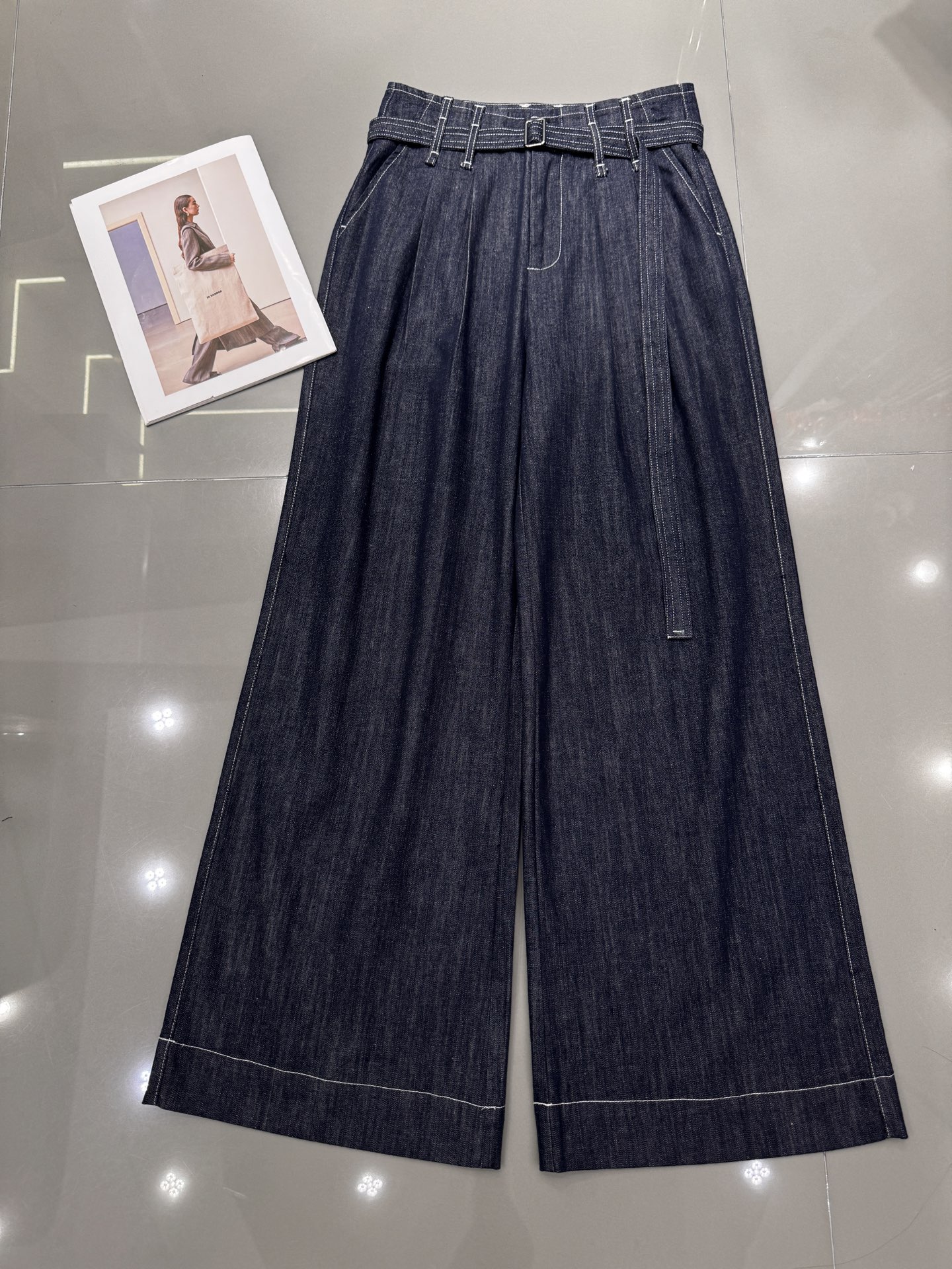 NO:314244,Saint's newest strap wide-leg pants, retro blue, white wiring design, loose and slimming, the upper body looks very good, monochrome smlxl,,saint laurent,alexander wang19860909saint*新款绑带阔腿裤 复古蓝 白色走线设计 宽松显瘦 上身效果很好看 单色 smlxl,,saint laurent,alexander wang,Women's clothing