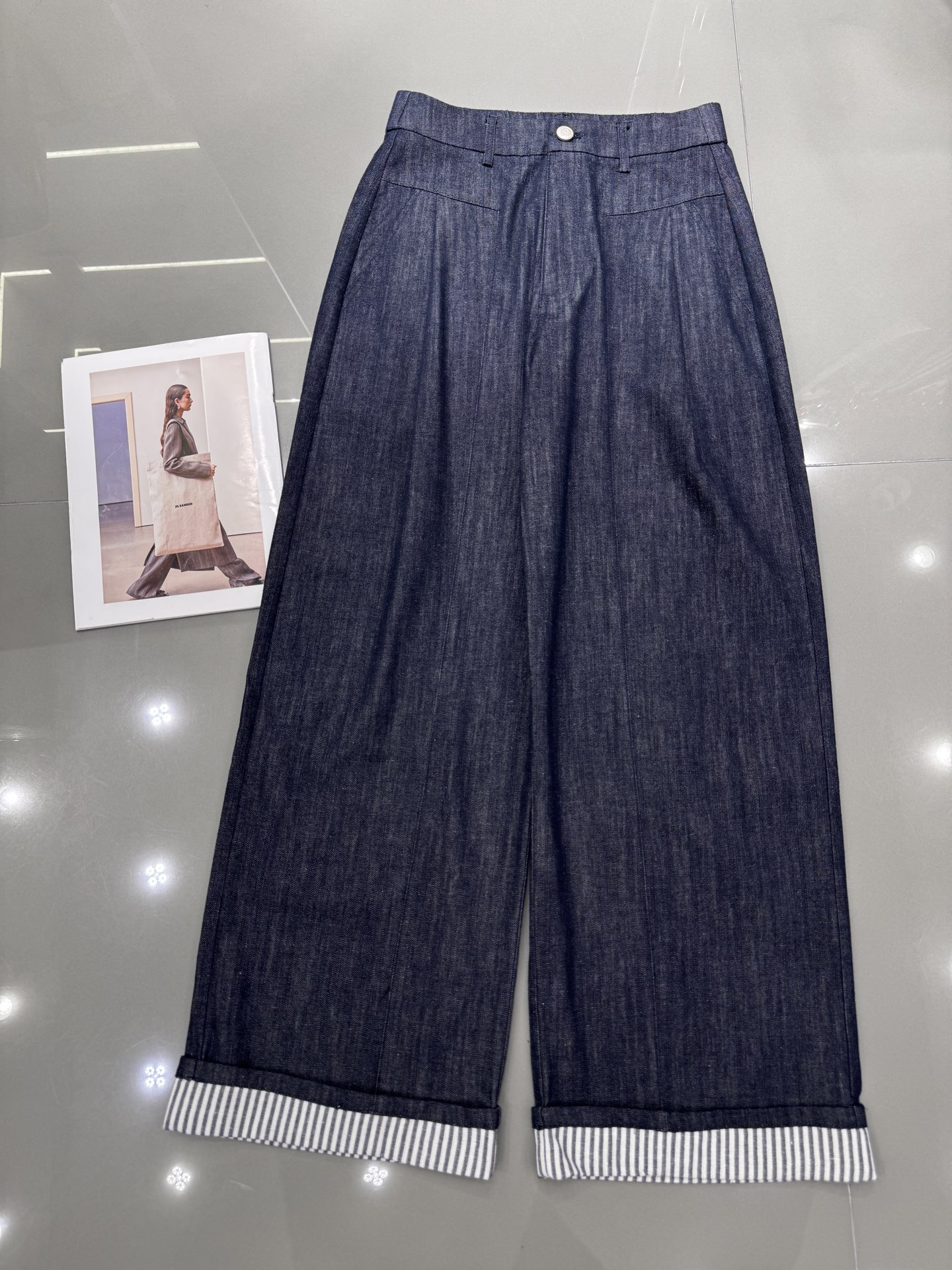 NO:314231,acne new style curly striped wide-leg pants retro wash water color pleated design soft and comfortable fabric looks good on the upper body smlx, acne studios, alexander wang19860909acne 新款 卷边条纹阔腿裤 复古洗水色 褶皱设计 面料柔软舒适 上身好看 smlx,,acne studios,alexander wang,Women's clothing