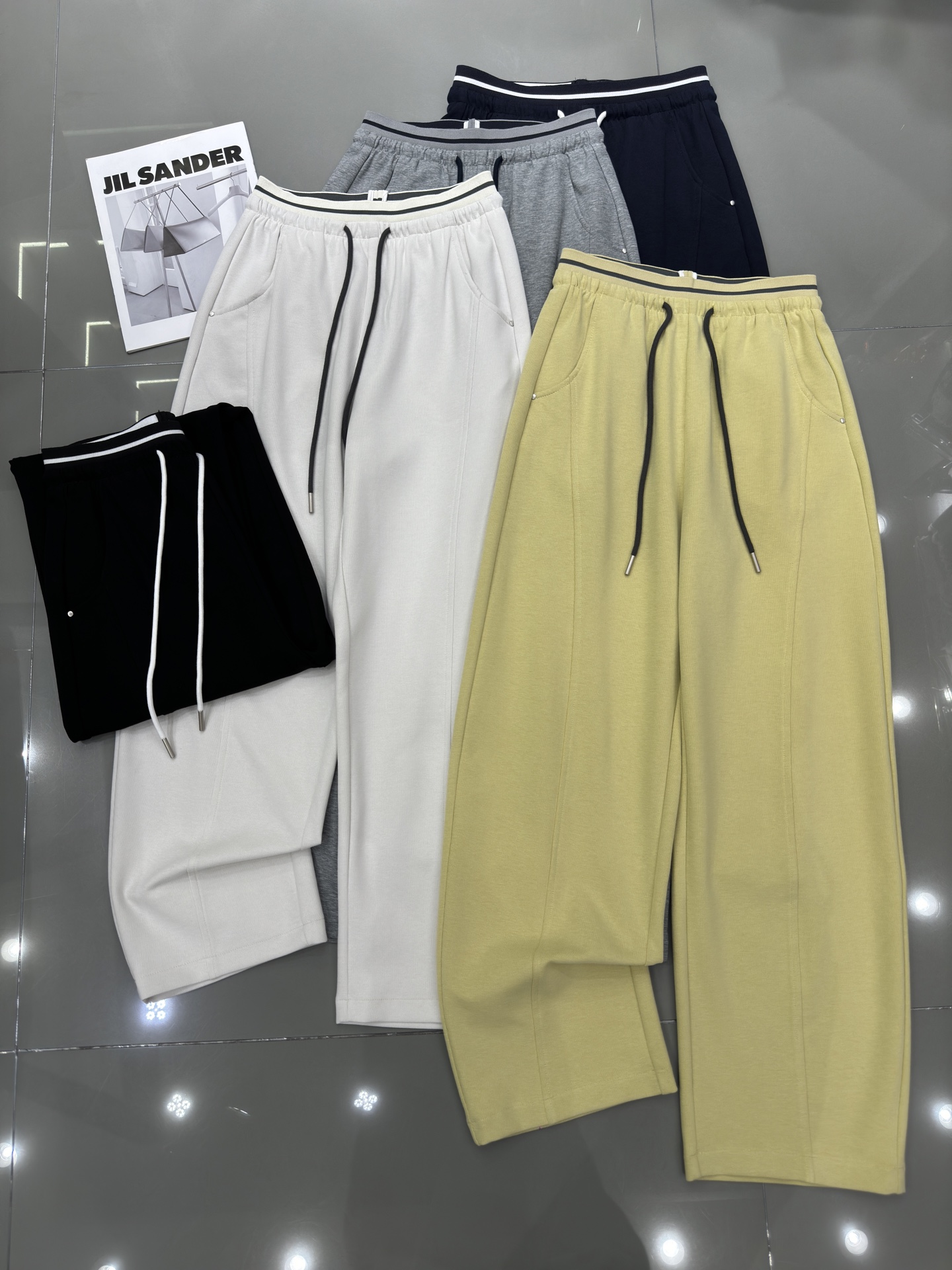 NO:316173,Acne studios - New minimalist version of thin banana pants, horizontal thread elastic waist, versatile style and slim, fabric super soft and comfortable five-color smlxl,,acne studios,dior,alexander wang19860909Acne studios - 新款简约版薄料香蕉裤 横条螺纹松紧腰 百搭版型又显瘦 面料超柔软舒服 五色 smlxl,,acne studios,dior,alexander wang,Women's clothing