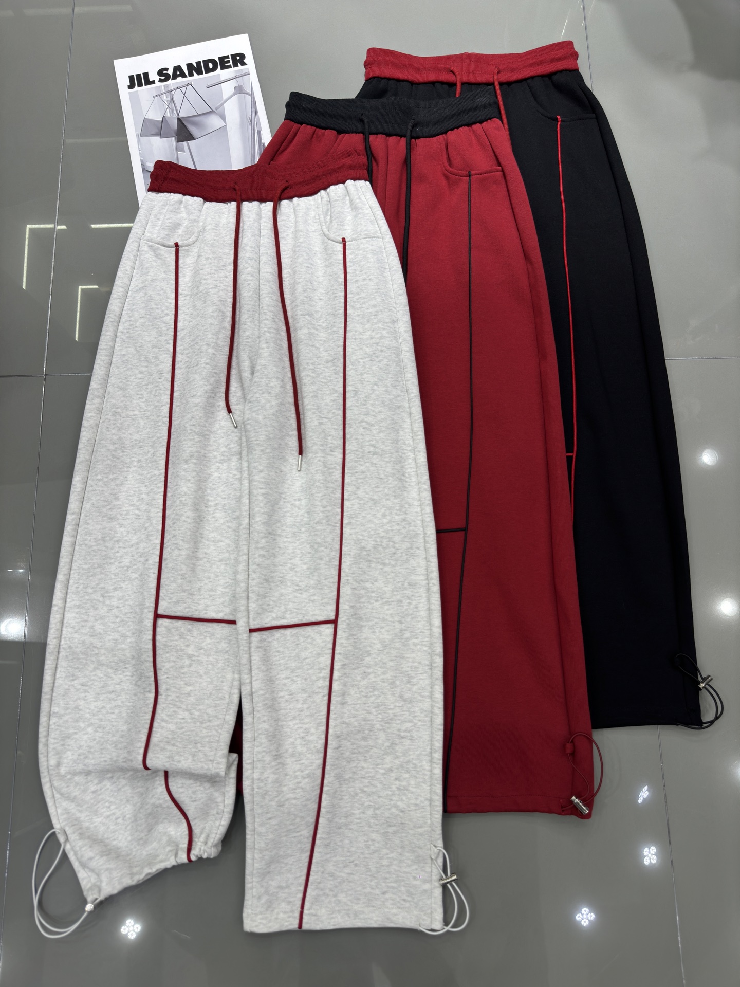 NO:316161,MM-New style Laik waist contrast design can tie the feet casual pants, three-dimensional tailoring edges, fashion trend, color splicing, fashionable, cool girl arrangement, three-color smlxl,,alexander wang19860909MM-新款来咯腰撞色设计可束脚休闲裤 立体剪裁边 时尚潮流 颜色拼接洋气十足 酷酷女孩安排上 三色 smlxl,,alexander wang,Women's clothing