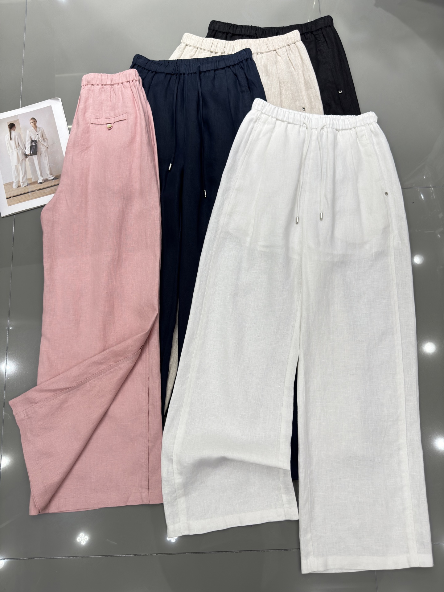 NO:323963,SAINT LAUREN* Saint Laurent New simple style sesame wide-leg pants, exquisite small pocket labeling, very good quality, very minimalist, super versatile style, big brands launched five-color smlxl,,saint laurent,saint laurent,alexander wang19860909SAINT LAUREN* 圣罗兰 新款简约款麻料阔腿裤 口袋精致小贴标 品质很okk 版型非常好 极简主义 超百搭款 大牌上线五色 smlxl,,saint laurent,saint laurent,alexander wang,Women's clothing