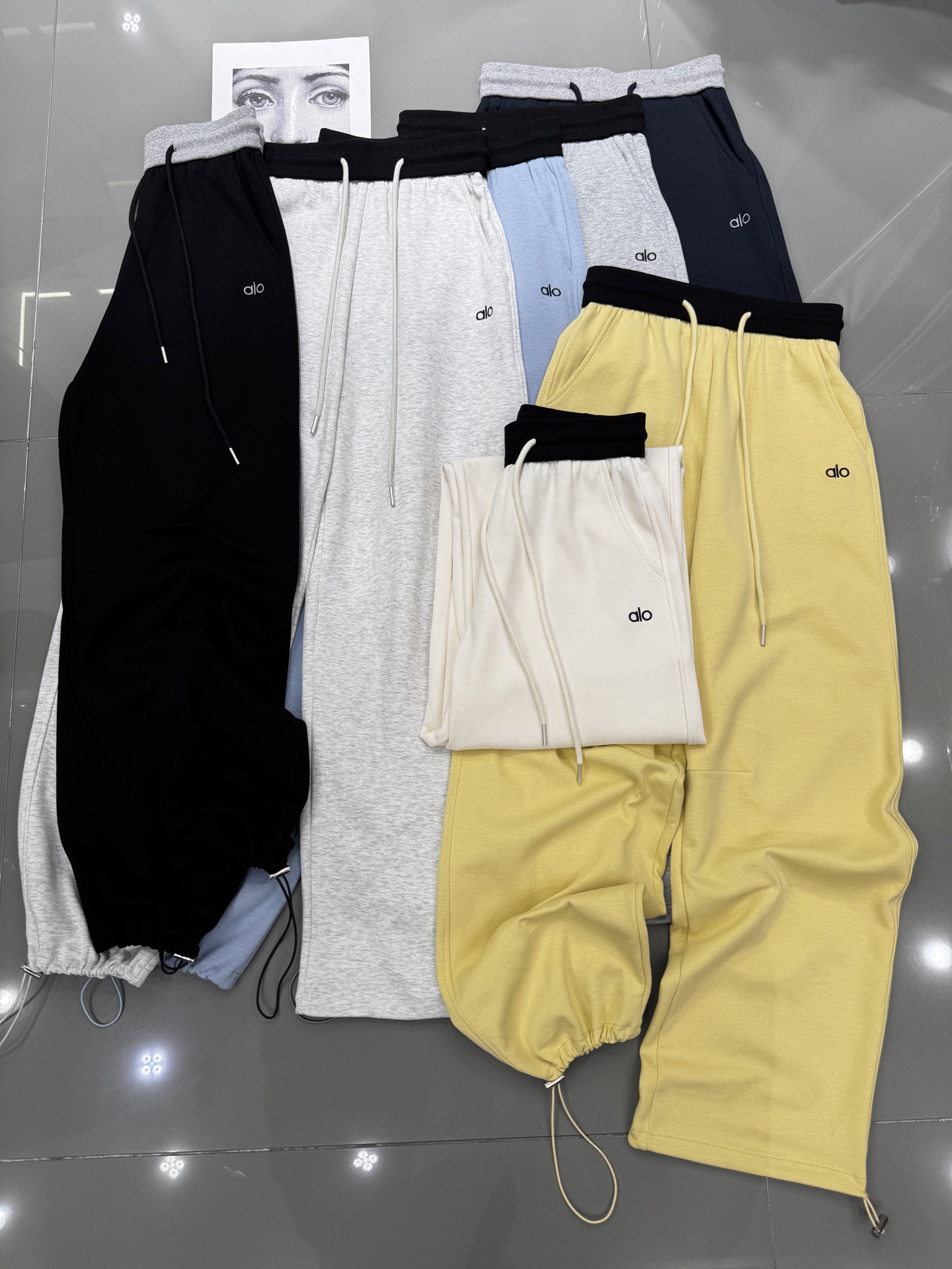 NO:320881,alo-Niki new contrasting waist embroidered logo casual pants, hem can be adjusted, color splicing is all super cool casual fashion trends, seven colors smlxl,,alexander wang19860909alo-小众新款撞色腰刺绣logo标休闲裤 下摆可做调节 颜色拼接都是超赞滴休闲时尚潮流 七色 smlxl,,alexander wang,Women's clothing