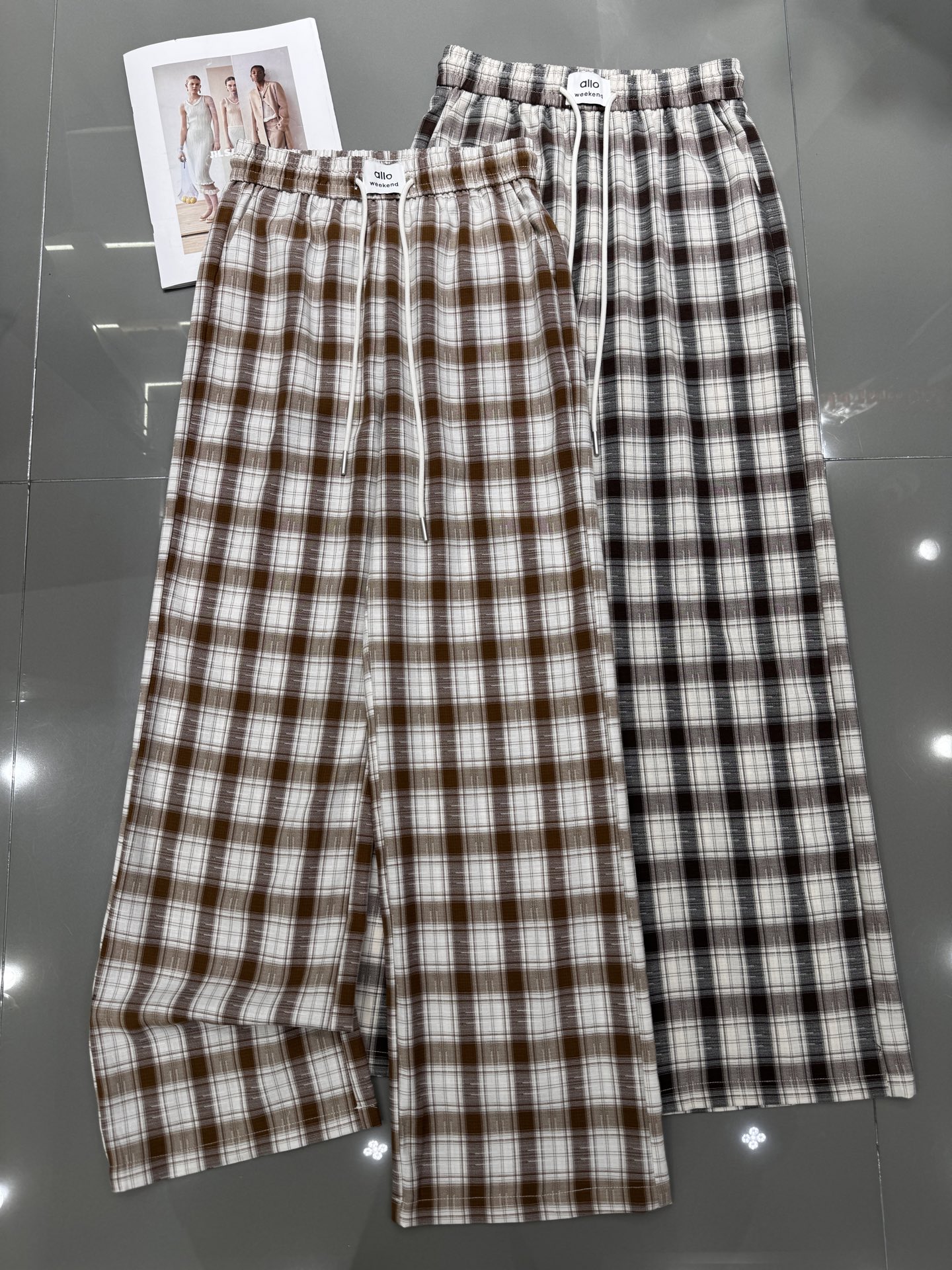 NO:326820,alo-Niki new style front mid-length letter straight-leg pants, thin summer fabric, classic plaid casual fashion trend, versatile and not picky about figure, two colors smlxl,,alexander wang19860909alo-小众新款前中字母标直筒裤 夏季薄款面料 经典格子休闲时尚潮流 百搭不挑身材 两色 smlxl,,alexander wang,Women's clothing