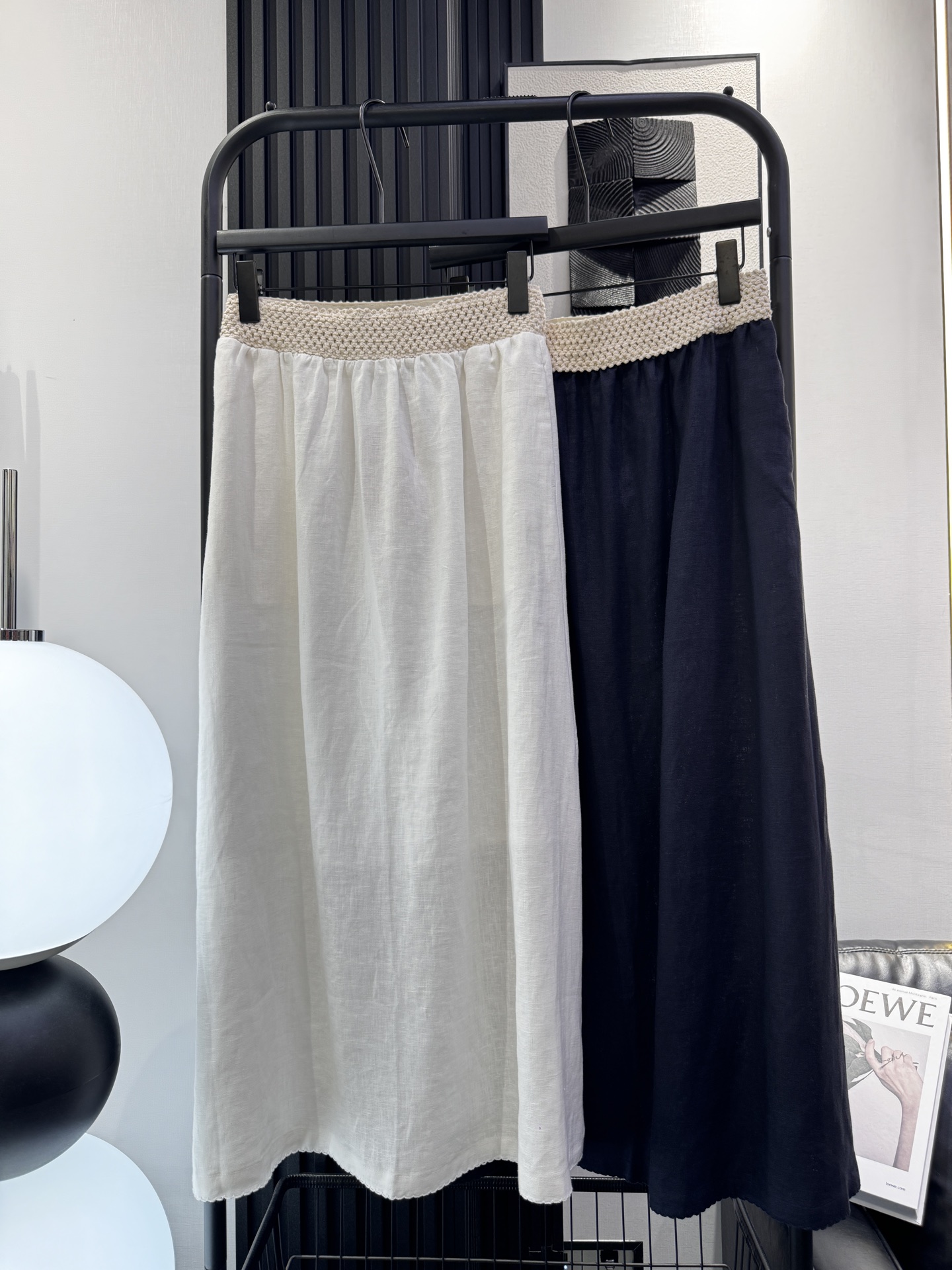 NO:422079,miumiu - New high-end linen braided belt long skirt with pocket design on both sides, super comfortable upper body, very good style, slim mid-length style, super recommended two-color smlxl,,miumiu, skirts, alexander wang19860909miumiu-新款高端亚麻编织腰带长裙 两侧带有口袋设计 上身超舒服 版型非常好 显瘦中长款 超推荐 两色 smlxl,,miumiu,skirts,alexander wang,Women's clothing
