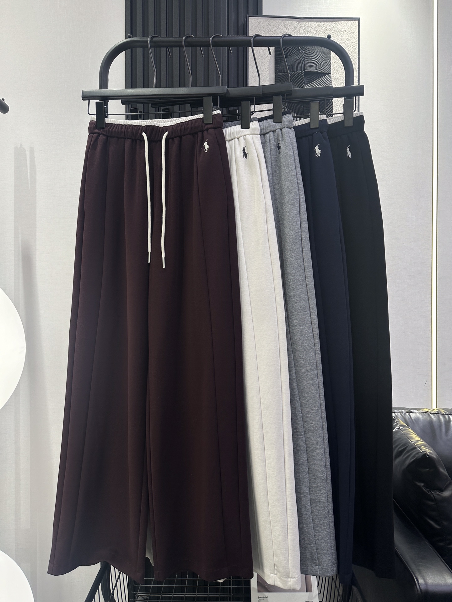 NO:456532,QOY-Autumn style thin waist color drawstring casual pants, left bag heavy industry embroidery design style, cotton material comfortable, strong inclusive, suitable for all body shapes, simple and atmospheric, five-color smlxl,,alexander wang19860909QOY-秋款薄料腰头撞色抽绳休闲裤 左袋重工刺绣设计风格 棉料舒适 包容性强 适合各种身材 简约大气 五色 smlxl,,alexander wang,Women's clothing