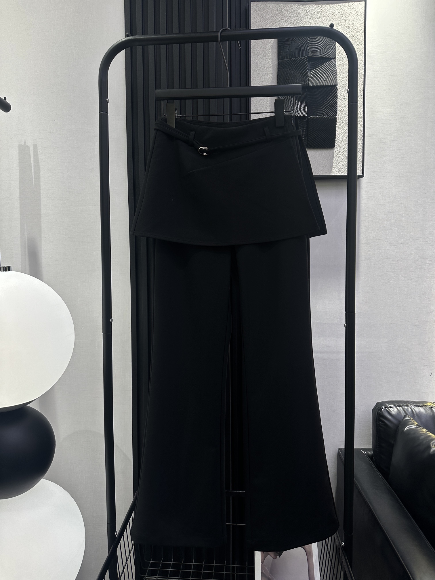 NO:457317,CELINE - New early autumn style fake two-piece thin flared pants, high elastic fabric, huge upper body, long legs, monochrome smlxl,,celine,celine,alexander wang19860909CELINE 赛琳-早秋新款假两件薄款微喇裤 高弹力面料 上身巨显瘦 显大长腿 单色 smlxl,,celine,celine,alexander wang,Women's clothing