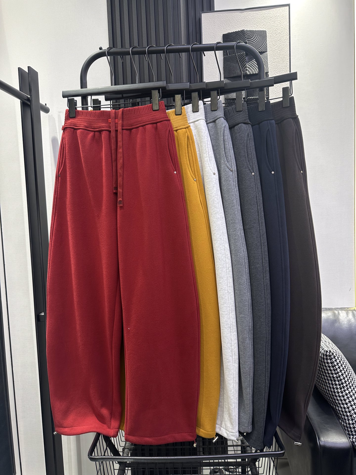 NO:587222,QOY-New style threaded high-waist plus velvet scimitar pants, small and medium waist design, drawstring on the trouser legs, trouser-shaped upper body to modify the long legs, extremely slim~fashionable and versatile, seven colors smlxl,,alexander wang19860909QOY-新款螺纹高腰加绒弯刀裤 腰中小标设计 裤脚带抽绳 裤型上身修饰大长腿 巨显瘦～时尚百搭 七色 smlxl,,alexander wang,Women's clothing