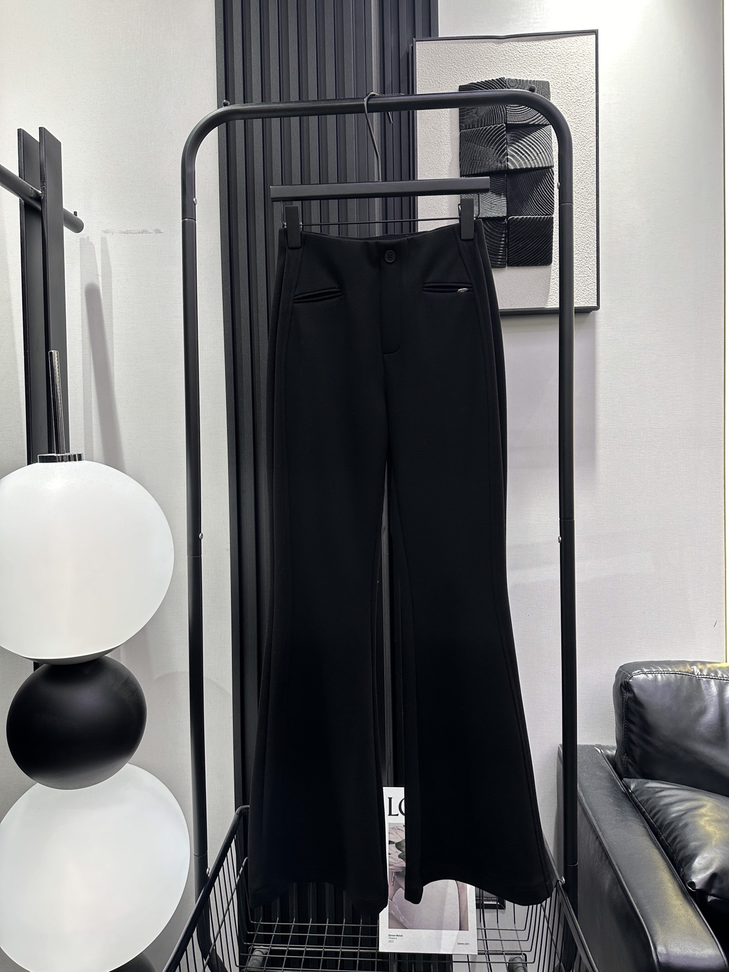 NO:623824,MiuMiu-New velvet boot-cut trousers, high-waisted left pocket metal small brand design, fashionable and western-style, micro-elastic suit fabric, tolerant, solid color, smlxl,,miumiu,business suit,alexander wang19860909MiuMiu-新款加绒微喇裤 高腰左袋金属小牌设计 时尚洋气 微弹西装面料 包容性强 单色 smlxl,,miumiu,business suit,alexander wang,Women's clothing