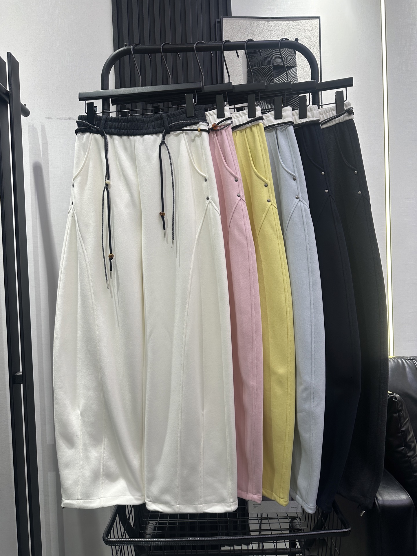 _dHD9sVmr0hSm0Y2a8542PWZYWsrDlQUyfs1Y-LA