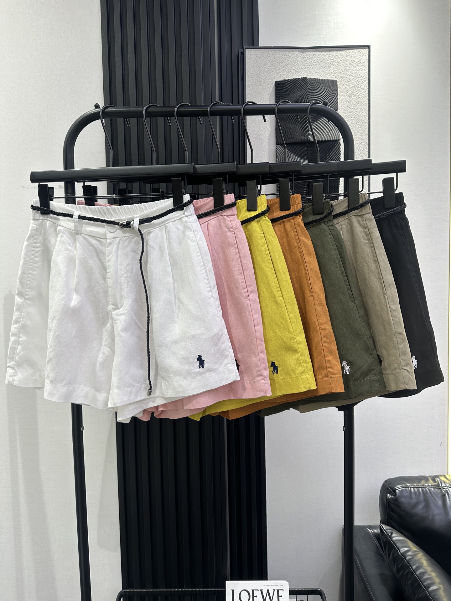 NO:839719,QOY-New simple style linen shorts with elastic waistband at the back, embroidery design on the lower left foot, classic and versatile style, simple and elegant, super correct version, seven colors smlxl,,shorts,19860909QOY-新款简约款后松紧腰带麻短裤 左下脚刺绣设计 经典百搭的款 简约大方 版型超正 七色 smlxl,,shorts,,Women's clothing
