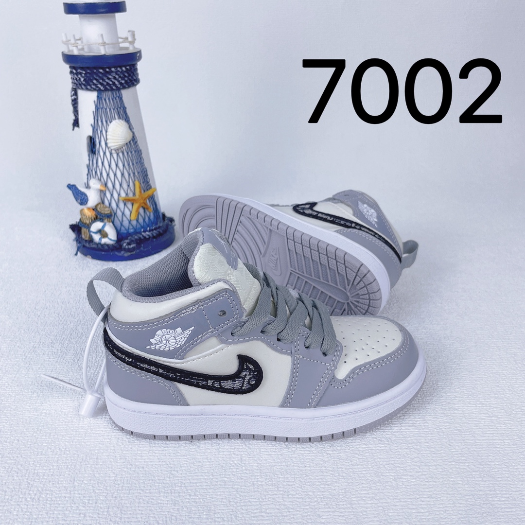 图片[6]-海外专G版乔1童鞋 谁还没有一双a/j啊 AJ1童鞋萌娃 Air Jordan 1 Mid 乔丹一代Aj1高帮潮流文化篮球板鞋 尺码22-39-选品中心