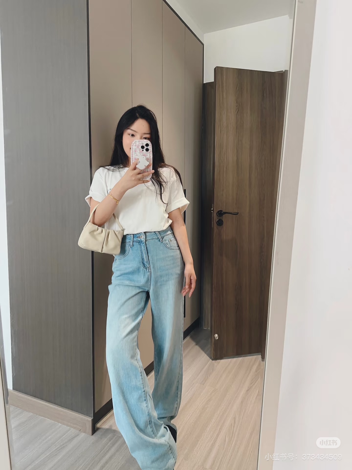 NO:450455,The random matching brings a sense of fashion!  It has its own beauty!  ,alexander wang19860909随意搭配都自带时髦感！自带美感！,,alexander wang,Women's clothing