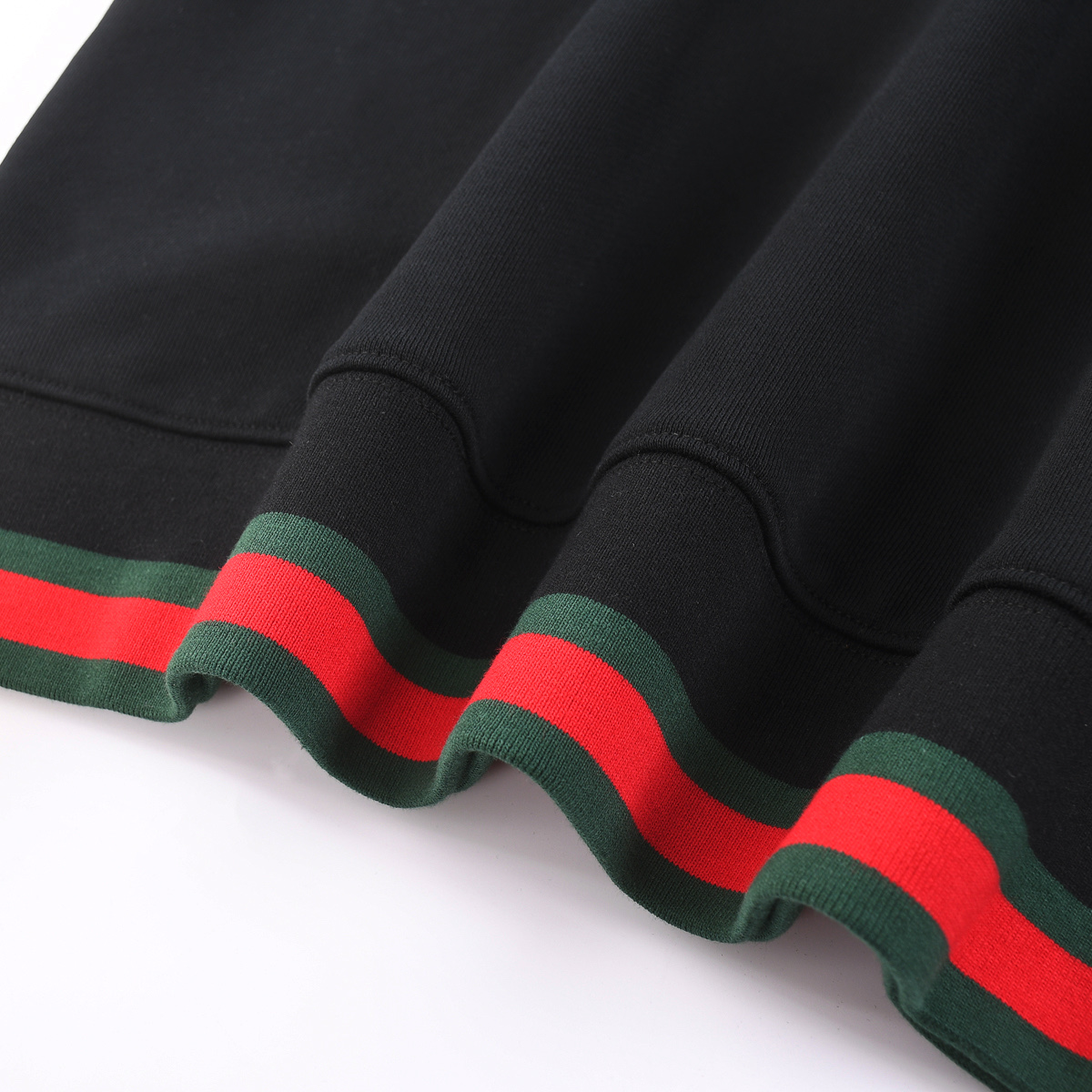 Gucci古驰GUC 织带小标圆领卫衣-Chinese UA Cheap High Quatity Brand Clothes Bags handbags Sneakers wholesale wholesaler seller from China Factory suppliers Fashion Clothing Shoes best Quality Beautiful Price Gucci古驰GUC 织带小标圆领卫衣