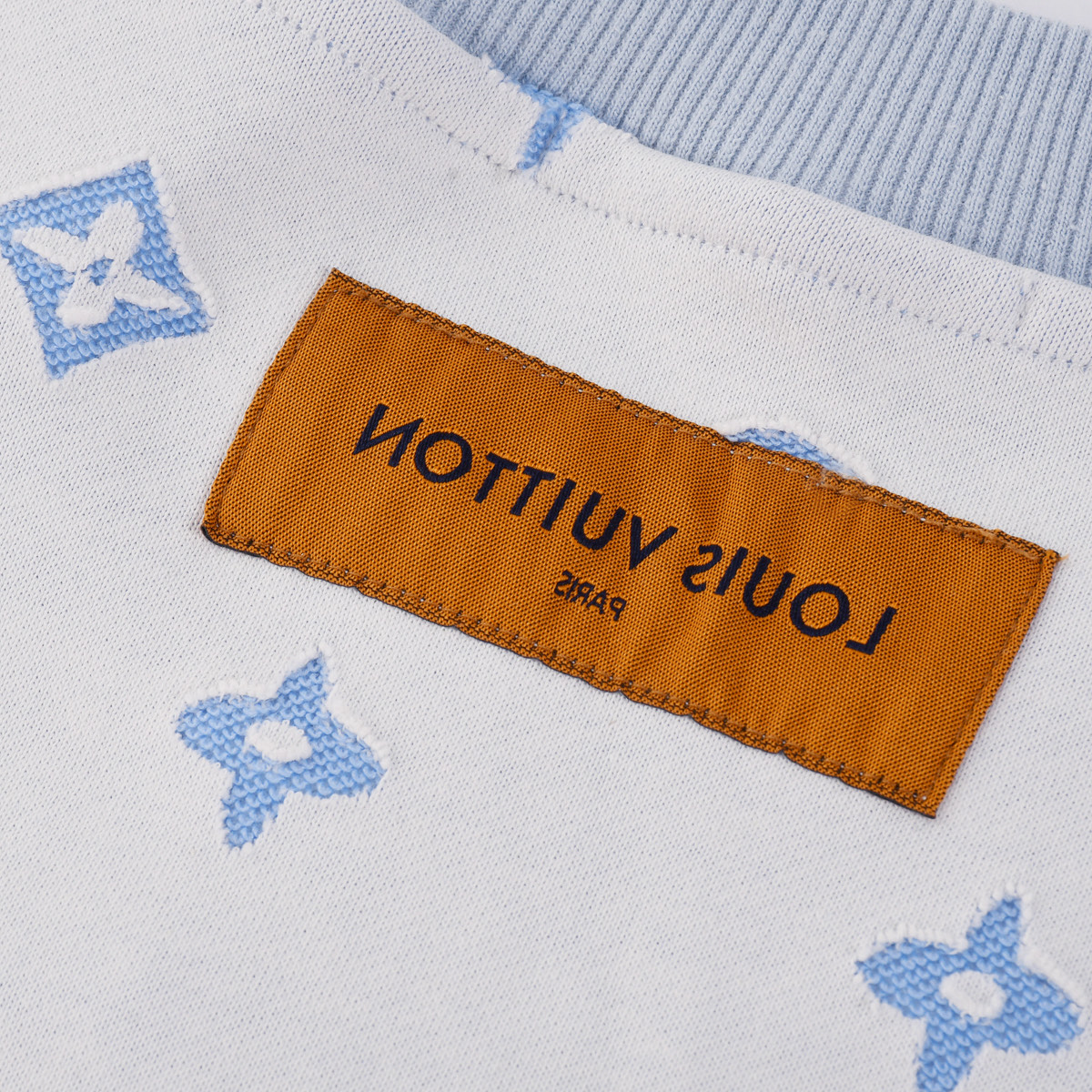 LOUIS VUITTON 25FW秋冬 路易威登 卫衣 黑白-Chinese UA Cheap High Quatity Brand Clothes Bags handbags Sneakers wholesale wholesaler seller from China Factory suppliers Fashion Clothing Shoes best Quality Beautiful Price LOUIS VUITTON 25FW秋冬 路易威登 卫衣 黑白