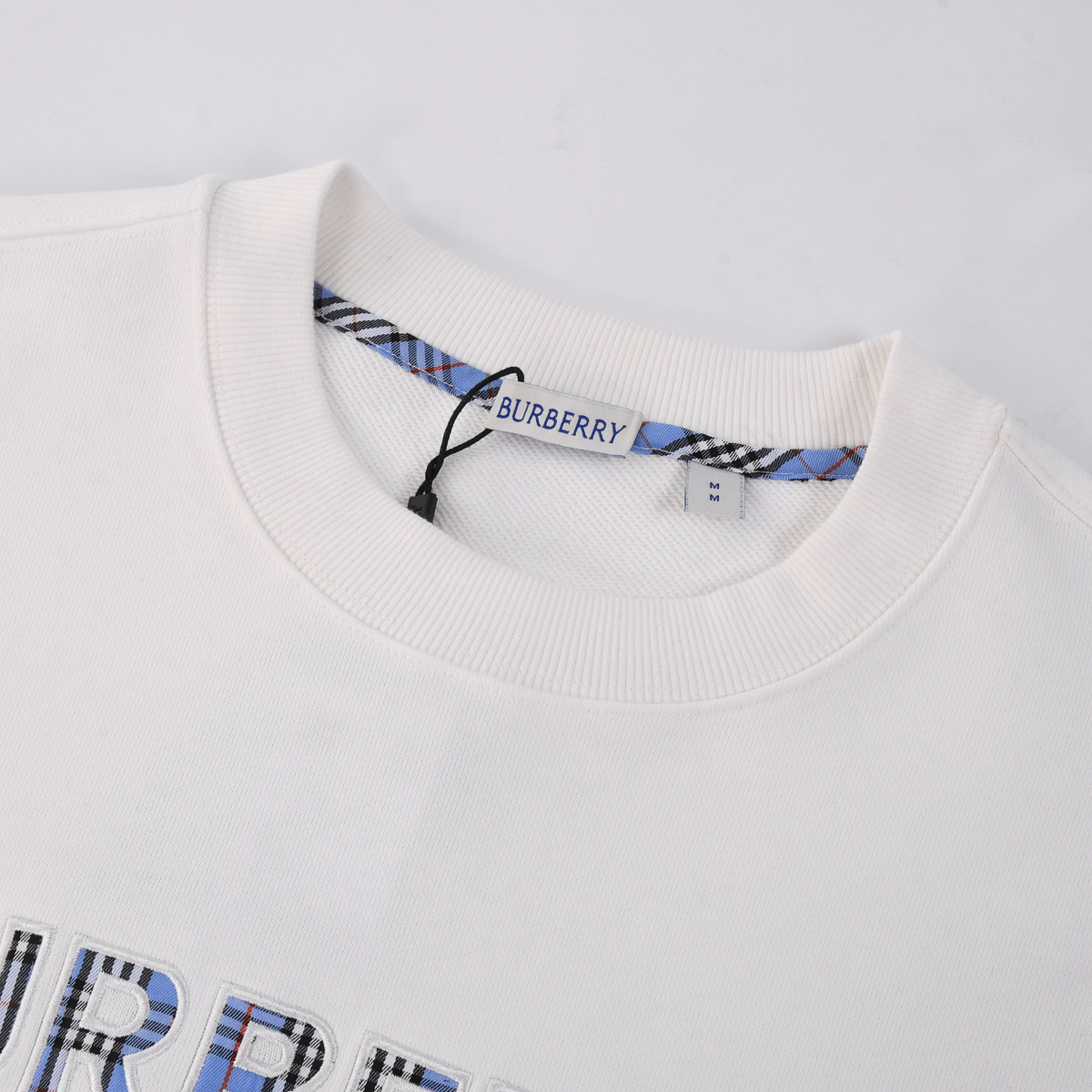 巴宝莉burberry 2025秋冬立体徽标刺绣套头太空棉卫衣 高端卫衣白色黑色-Chinese UA Cheap High Quatity Brand Clothes Bags handbags Sneakers wholesale wholesaler seller from China Factory suppliers Fashion Clothing Shoes best Quality Beautiful Price 巴宝莉burberry 2025秋冬立体徽标刺绣套头太空棉卫衣 高端卫衣白色黑色