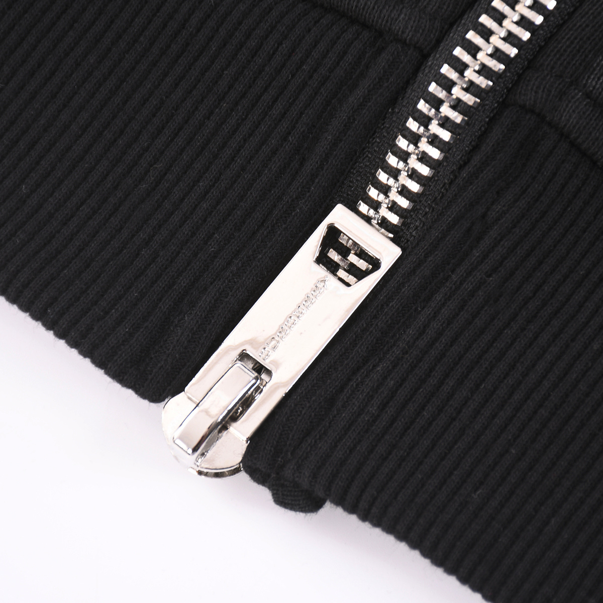 Burberry*巴宝莉刺绣麦稻战马连帽拉链卫衣开衫黑色-Chinese UA Cheap High Quatity Brand Clothes Bags handbags Sneakers wholesale wholesaler seller from China Factory suppliers Fashion Clothing Shoes best Quality Beautiful Price Burberry*巴宝莉刺绣麦稻战马连帽拉链卫衣开衫黑色