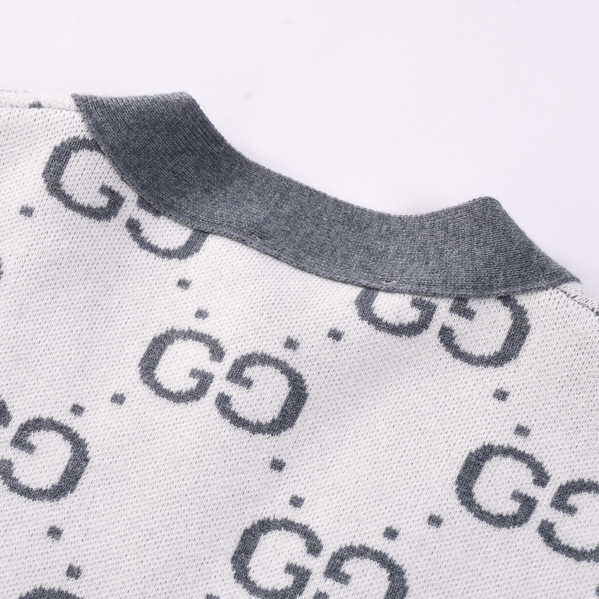 GUCCI 古驰 双G渐变提花针织毛衣开衫-High Quatity Cheap Brand wholesale wholesaler seller Clothes Bags handbags Sneakers Top Fashion Clothing Shoes from China Factory Chinese suppliers best Quality Beautiful Price GUCCI 古驰 双G渐变提花针织毛衣开衫