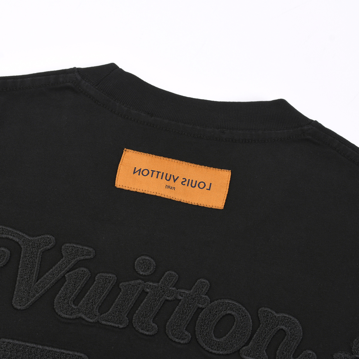 Louis Vuitton/路易威登 胸口暗纹老花刺绣短袖 LV新品 重工刺绣 高克重短袖-Top High Quatity Cheap Sneakers Fashion Clothing Clothes Bags handbags Shoes of all Brand wholesale With The best Quality And Beautiful Price from China Factory Chinese suppliers wholesaler seller Louis Vuitton/路易威登 胸口暗纹老花刺绣短袖 LV新品 重工刺绣 高克重短袖
