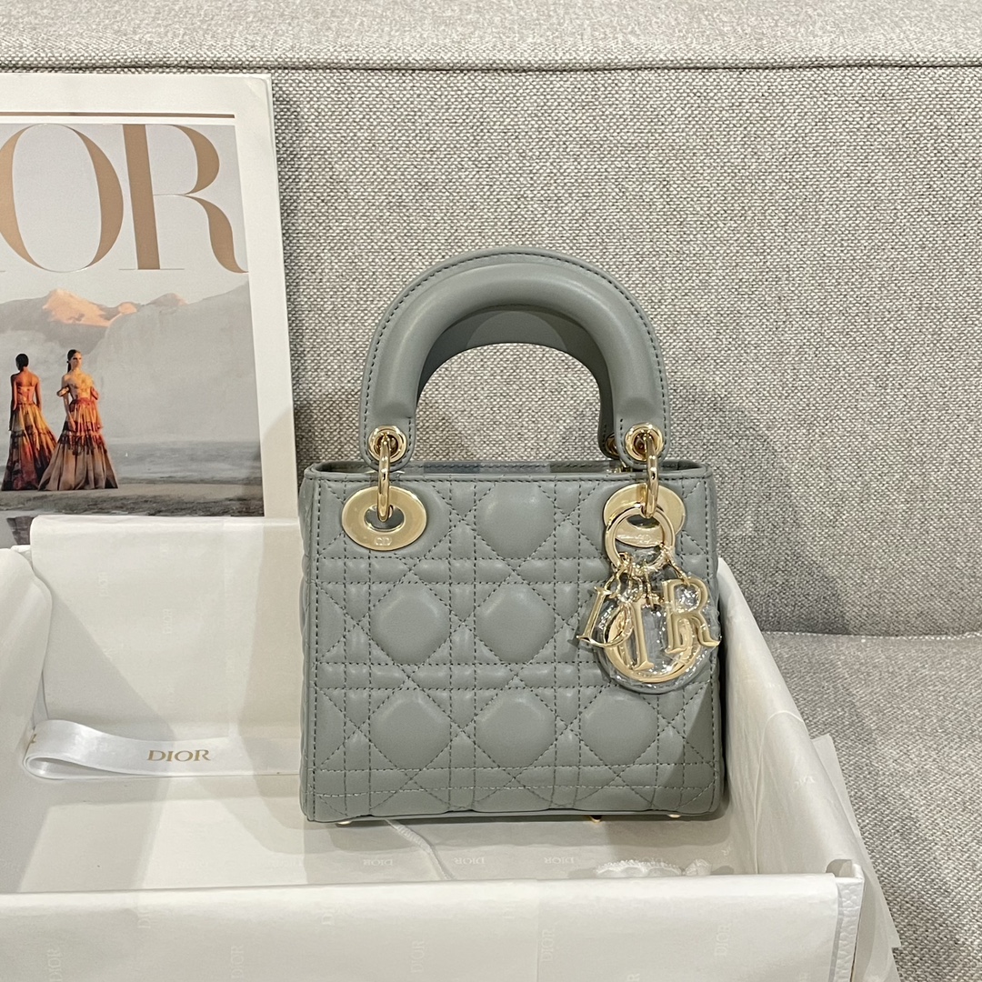디올 Lady Dior 17cm 그레이 양가죽 까나쥬 백 레플리카