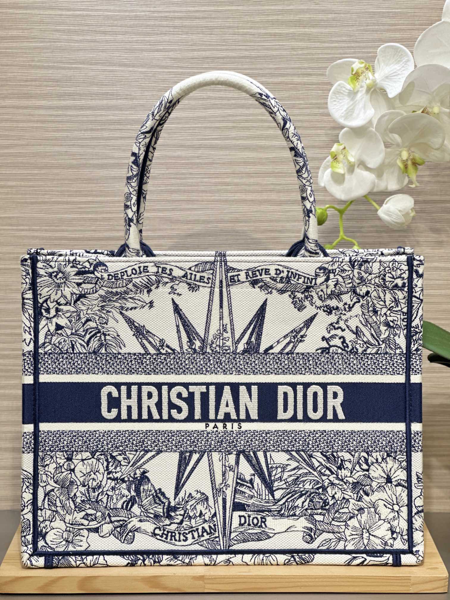 디올 Book Tote 36cm 블루 토트백 레플리카