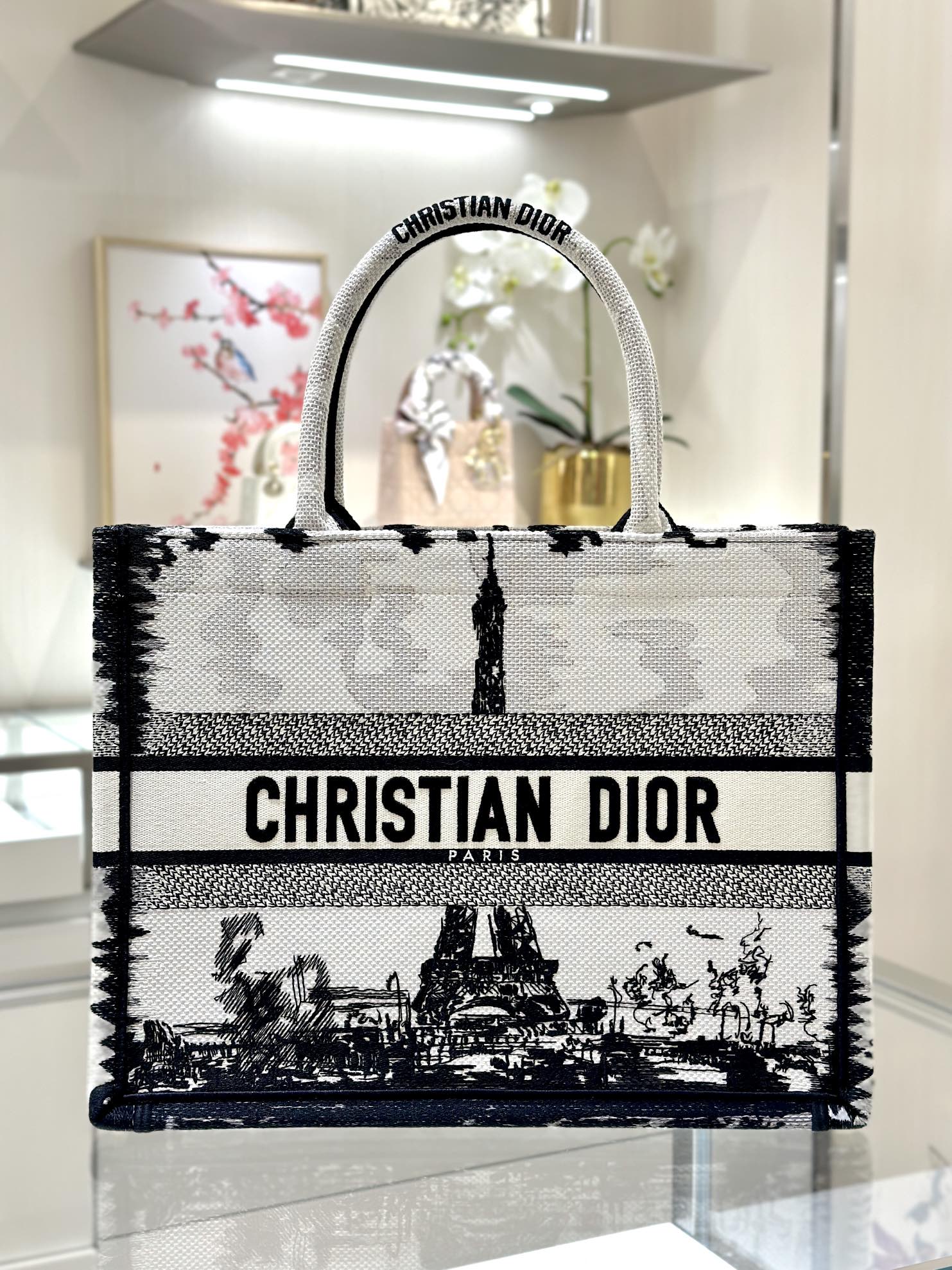 디올 Book Tote 36cm 블랙 자수 토트백 레플리카