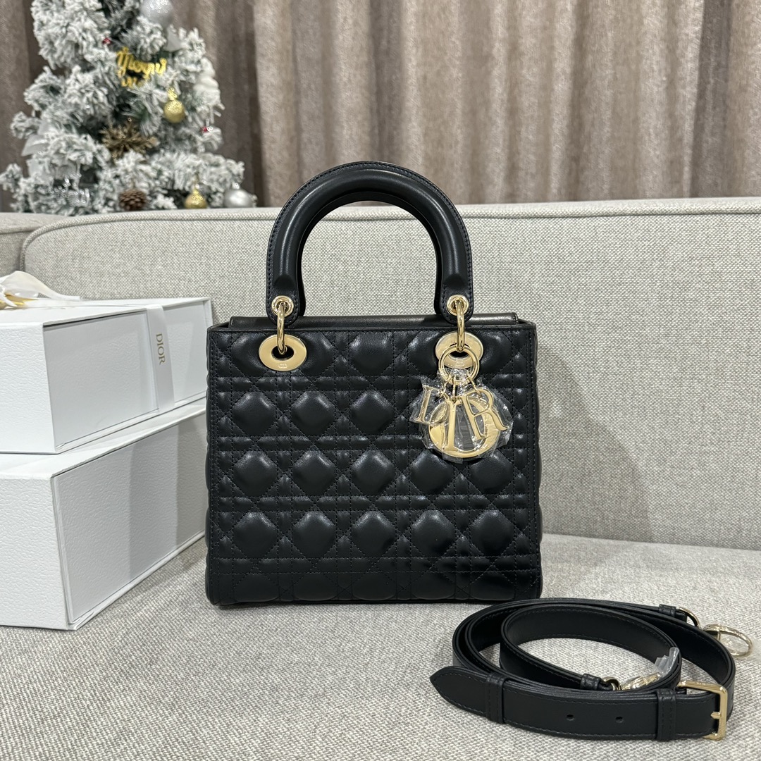 디올 Lady Dior 24cm 블랙 양가죽 까나쥬 백 레플리카