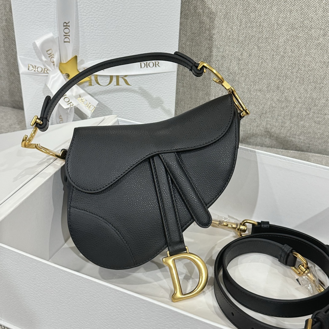 디올 Saddle 19cm 블랙 소가죽 새들백 레플리카