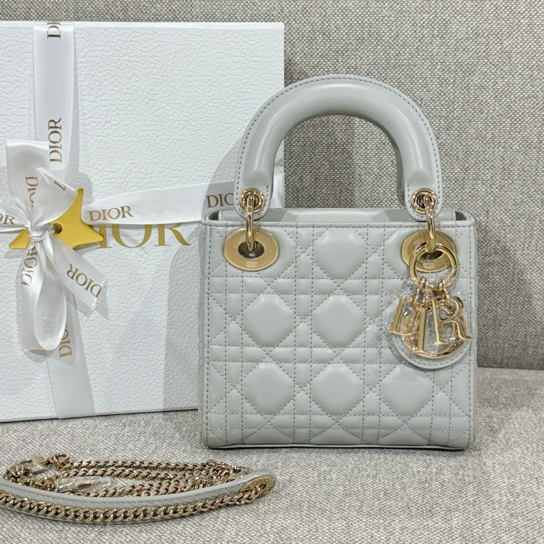 디올 Lady Dior 17cm 그레이 양가죽 까나쥬 백 레플리카