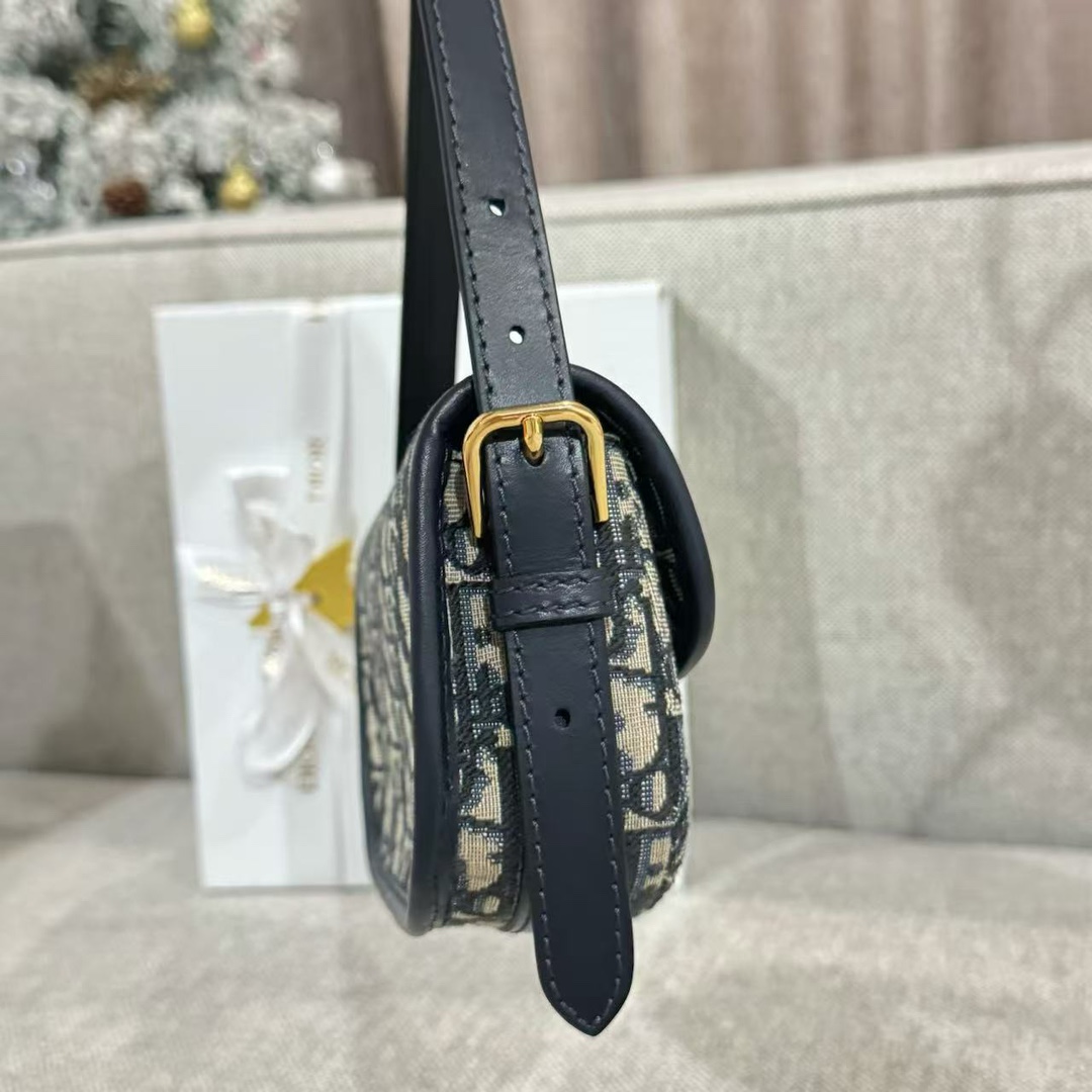 디올 가방 상세 이미지 9