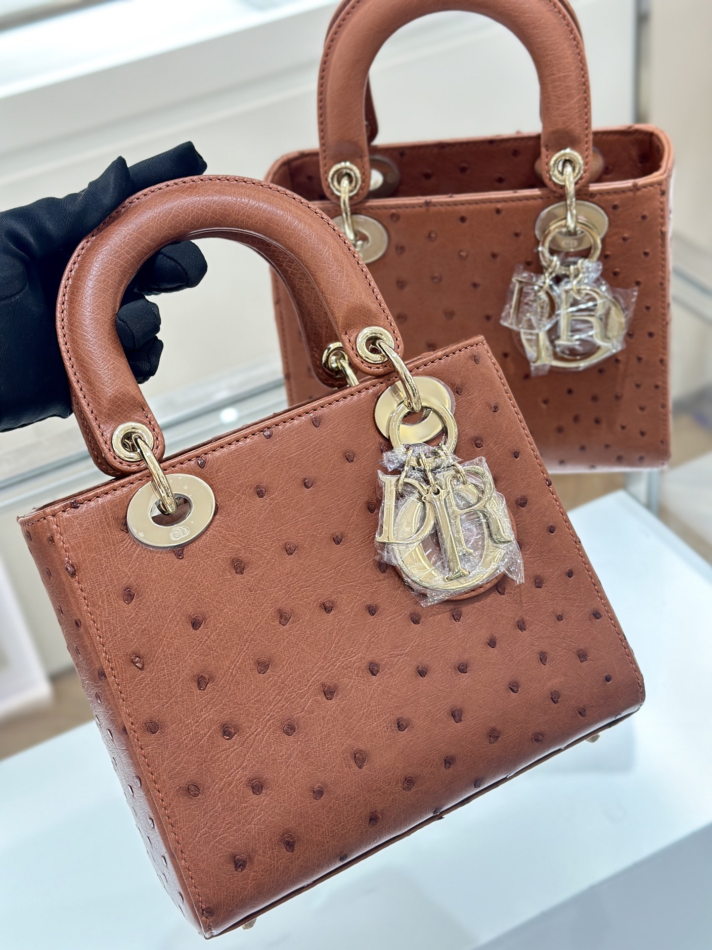 디올 Lady Dior 20cm 베이지 타조가죽 백 레플리카