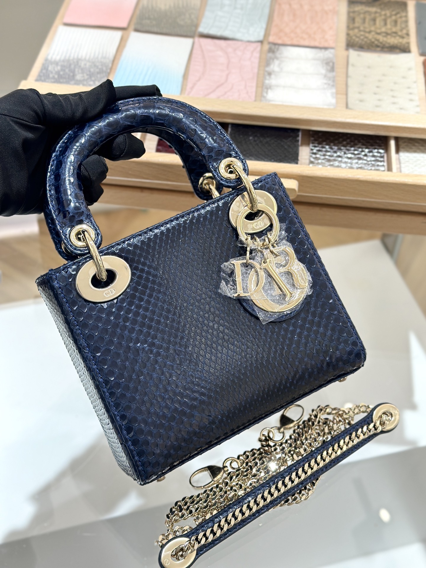 디올 Lady Dior 17cm 블루 뱀피 백 레플리카