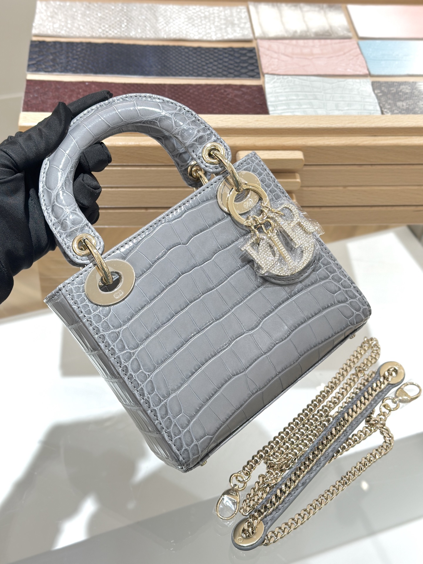 디올 Lady Dior 17cm 그레이 악어가죽 백 레플리카