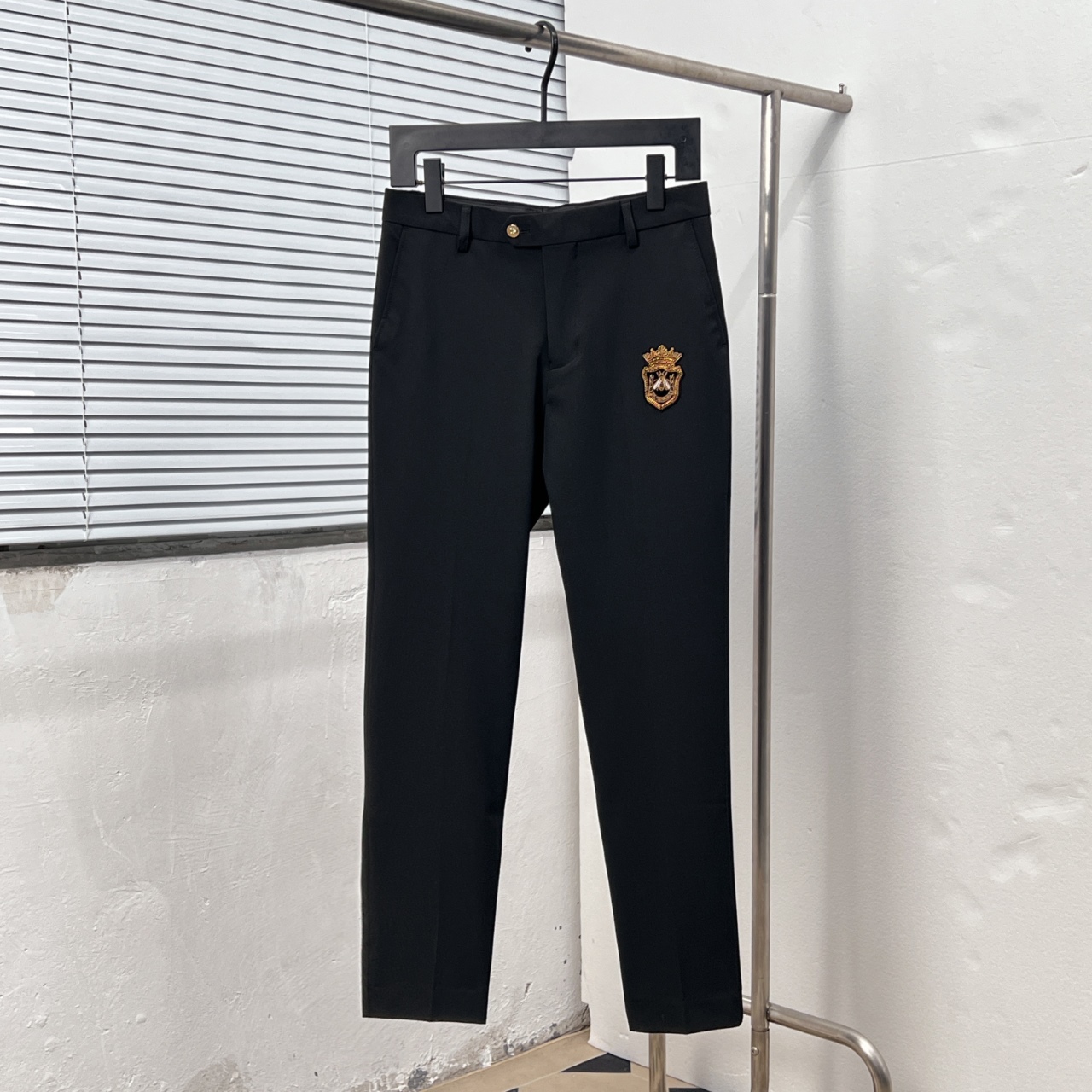 P170 Dolce & Gabban*/Dolce*Gabbana* Pantalón de traje con insignia de abeja personalizada. Tallas: 30.31.32.33.34.36.38