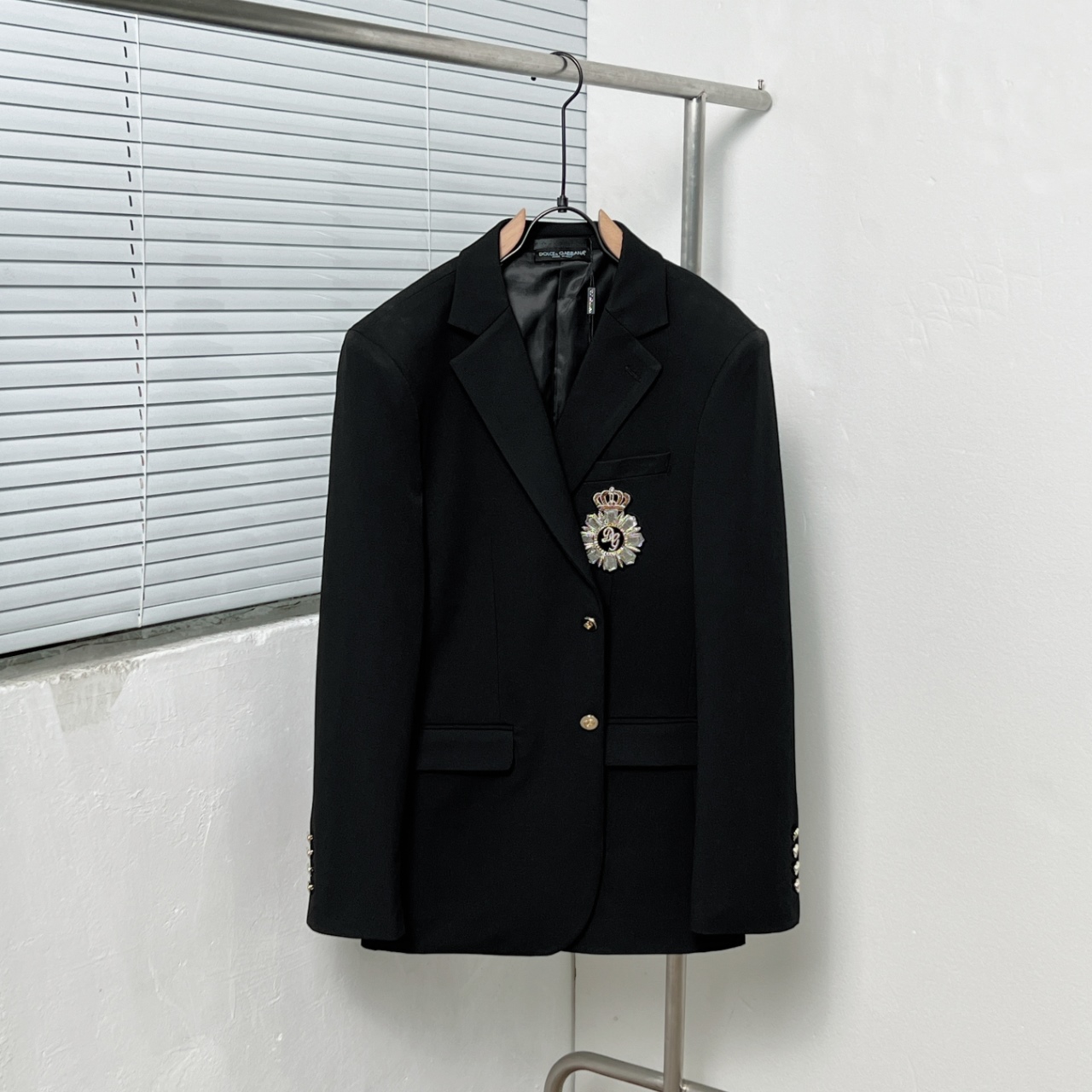 P300 Dolce & Gabban*/杜嘉班* 定制牙刷毛麦穗徽章西服 码数：48.50.52.54.56.58