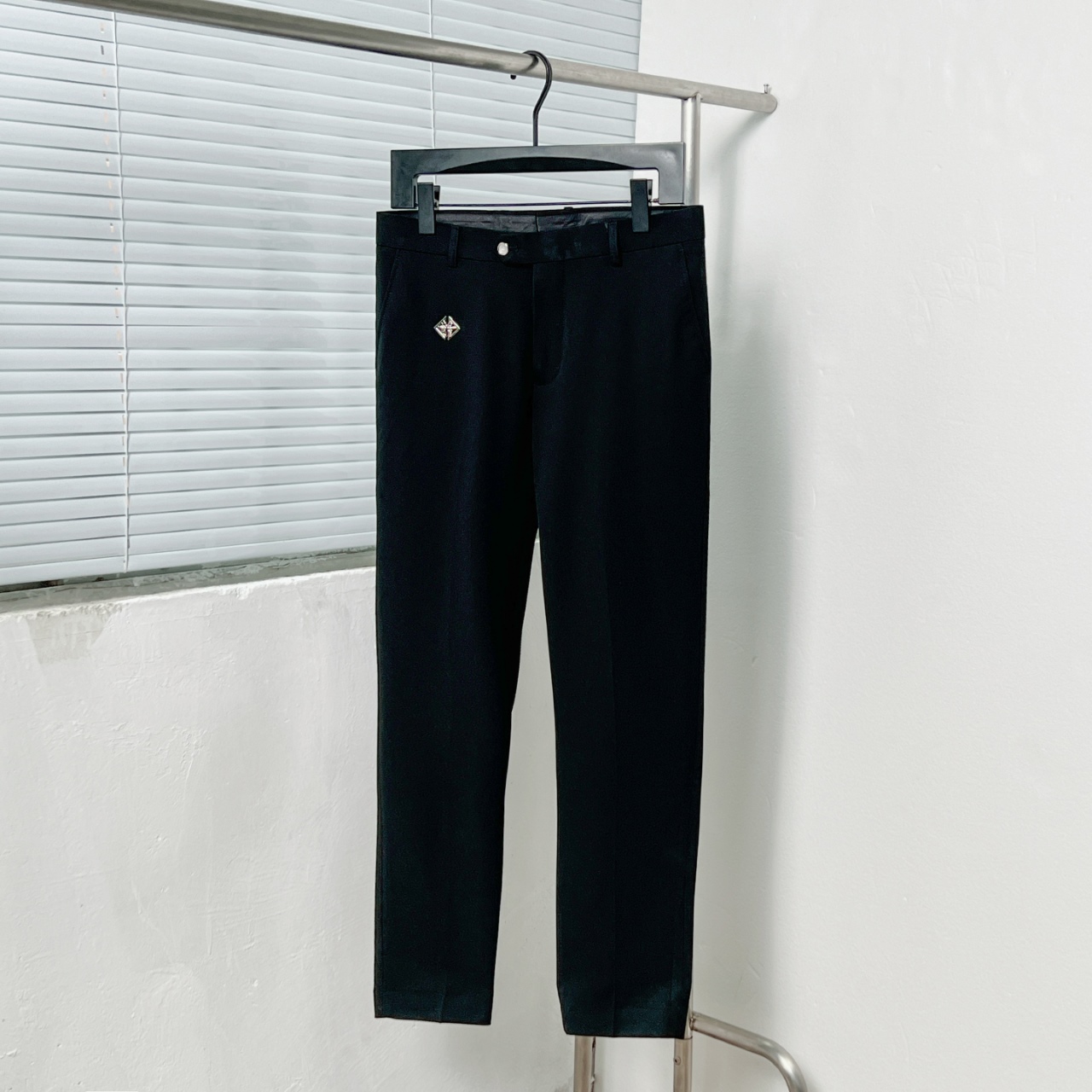 P170 Pantalón con herrajes de abeja CD conmemorativo DIO*/Dior Código: 30.31.32.33.34.36.38