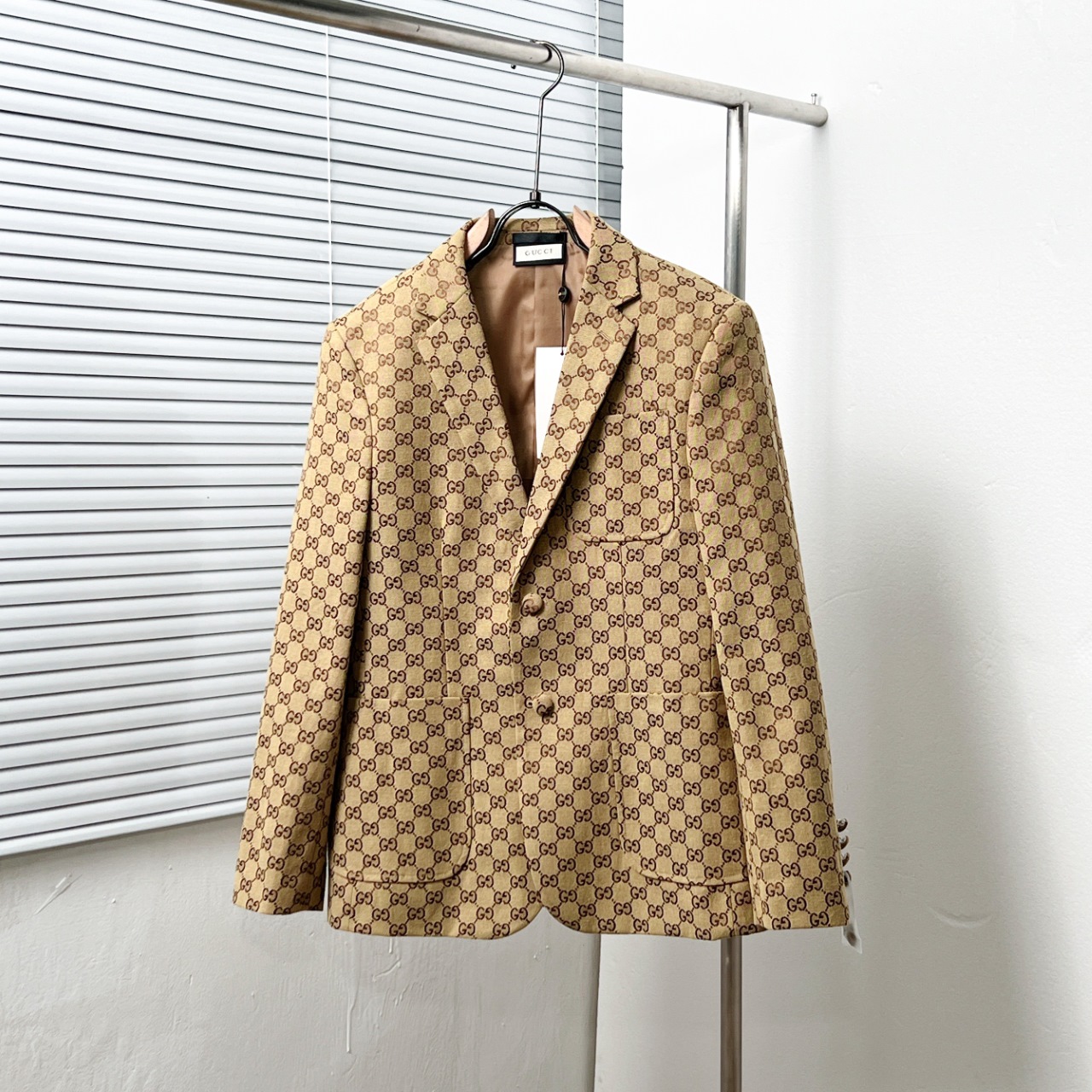 (Precio real para venta por volumen) GUCC*/Gucci chaqueta de traje con jacquard de doble G en todo el tejido. Tallas: 4…