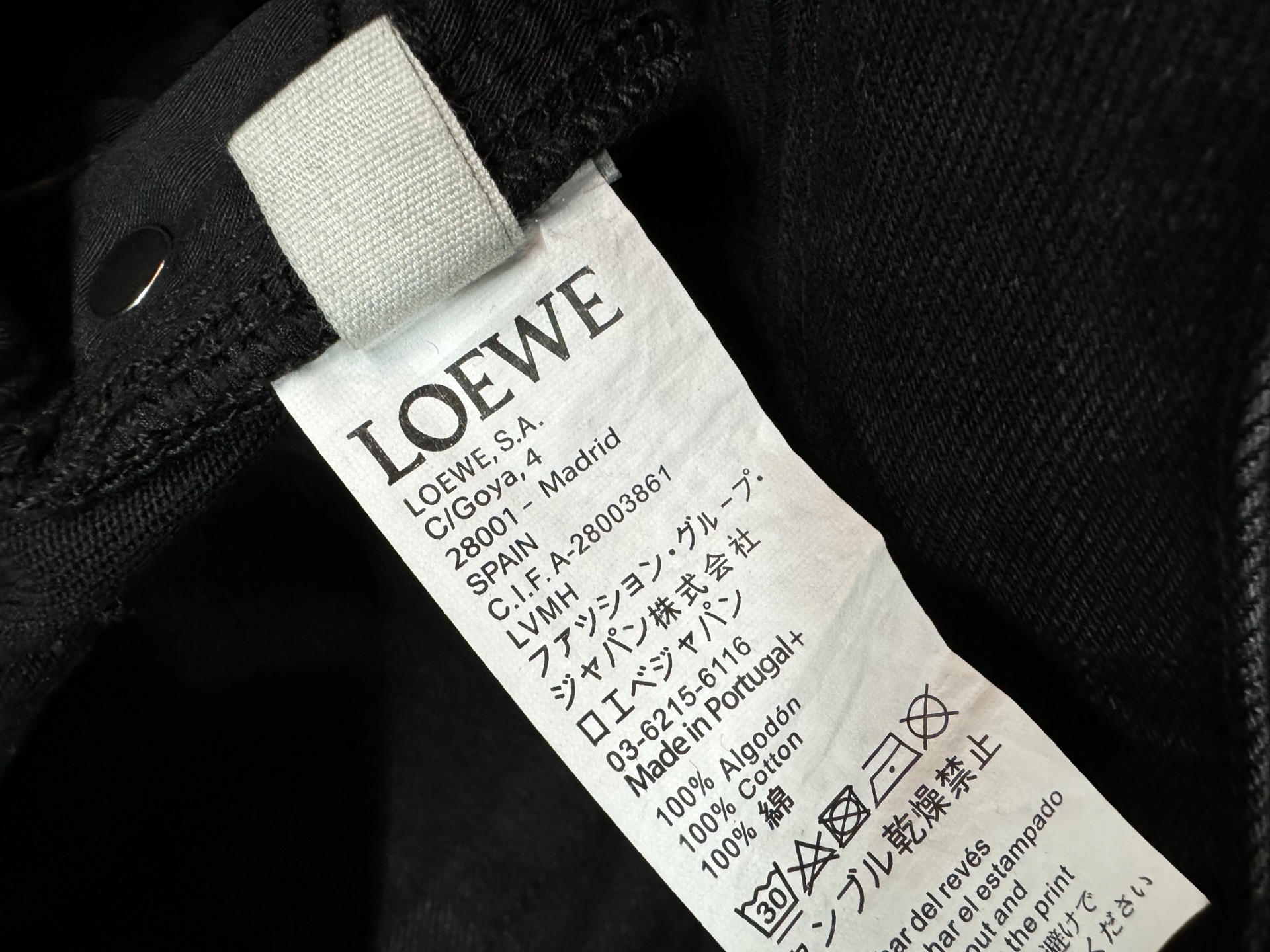 ￼ ❄️2025 Autumn and Winter❄️
！Loew*，膝盖刺绣logo长裤，
定制yb