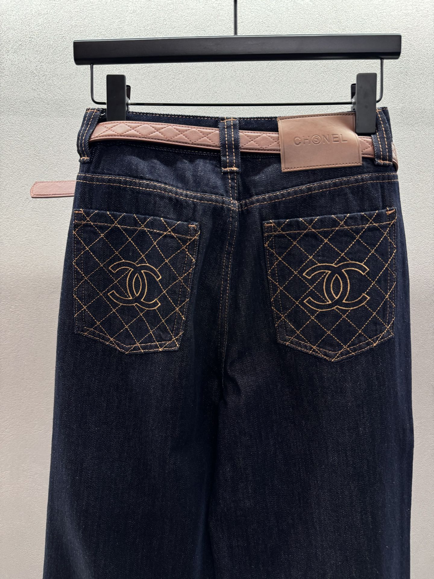 ￼ ❄️2025 Autumn and Winter❄️！小香腰带牛仔裤，阔腿版型松弛感和高级感拉满，后