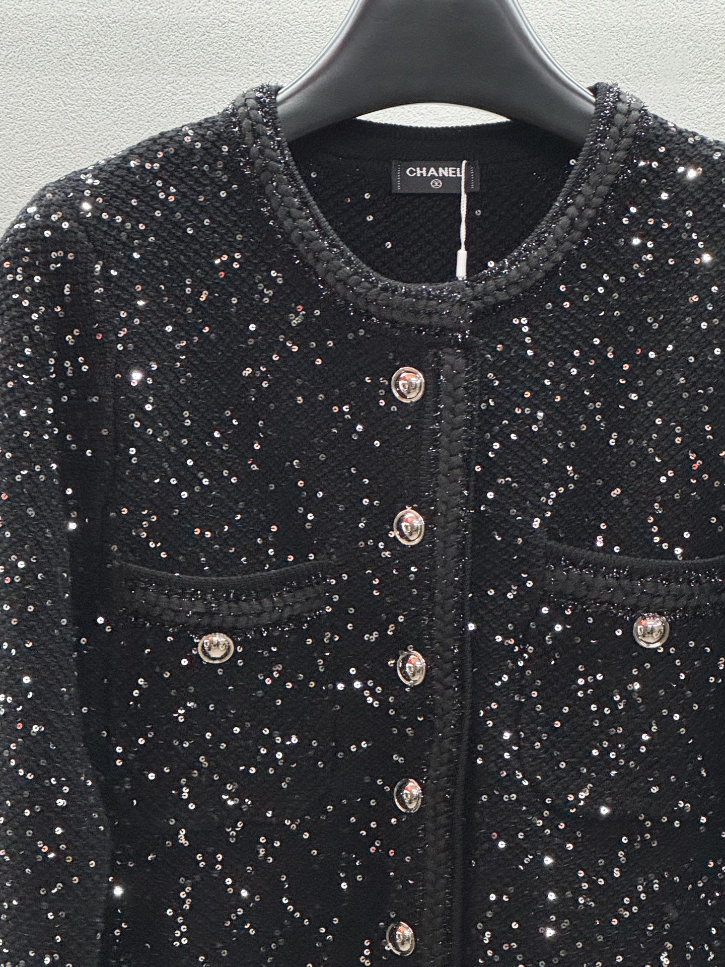 ￼ ❄️2025 Autumn and Winter❄️！chane*，珠片亮片外套，重工满天星亮片，满