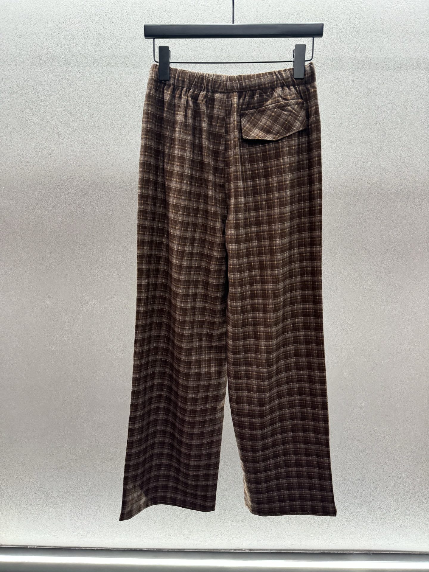 ￼ ❄️2025 Autumn and Winter❄️！loe*we，格子长裤，贴牌抽绳松紧腰，运动休