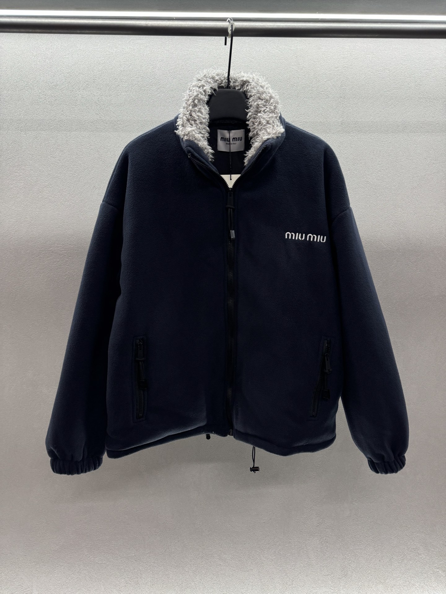 ￼ ❄️2025 Autumn and Winter❄️！MiuMi*，摇粒绒棉服，加厚摇粒绒外套，领口