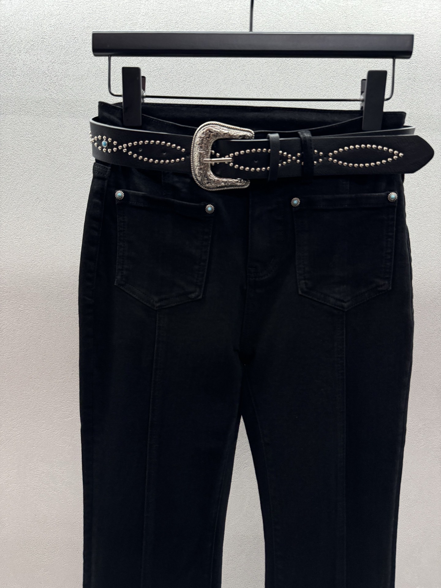 ￼ ❄️2025 Autumn and Winter❄️！腰带微喇长裤（配腰带）微辣显腿长，经典百搭色，