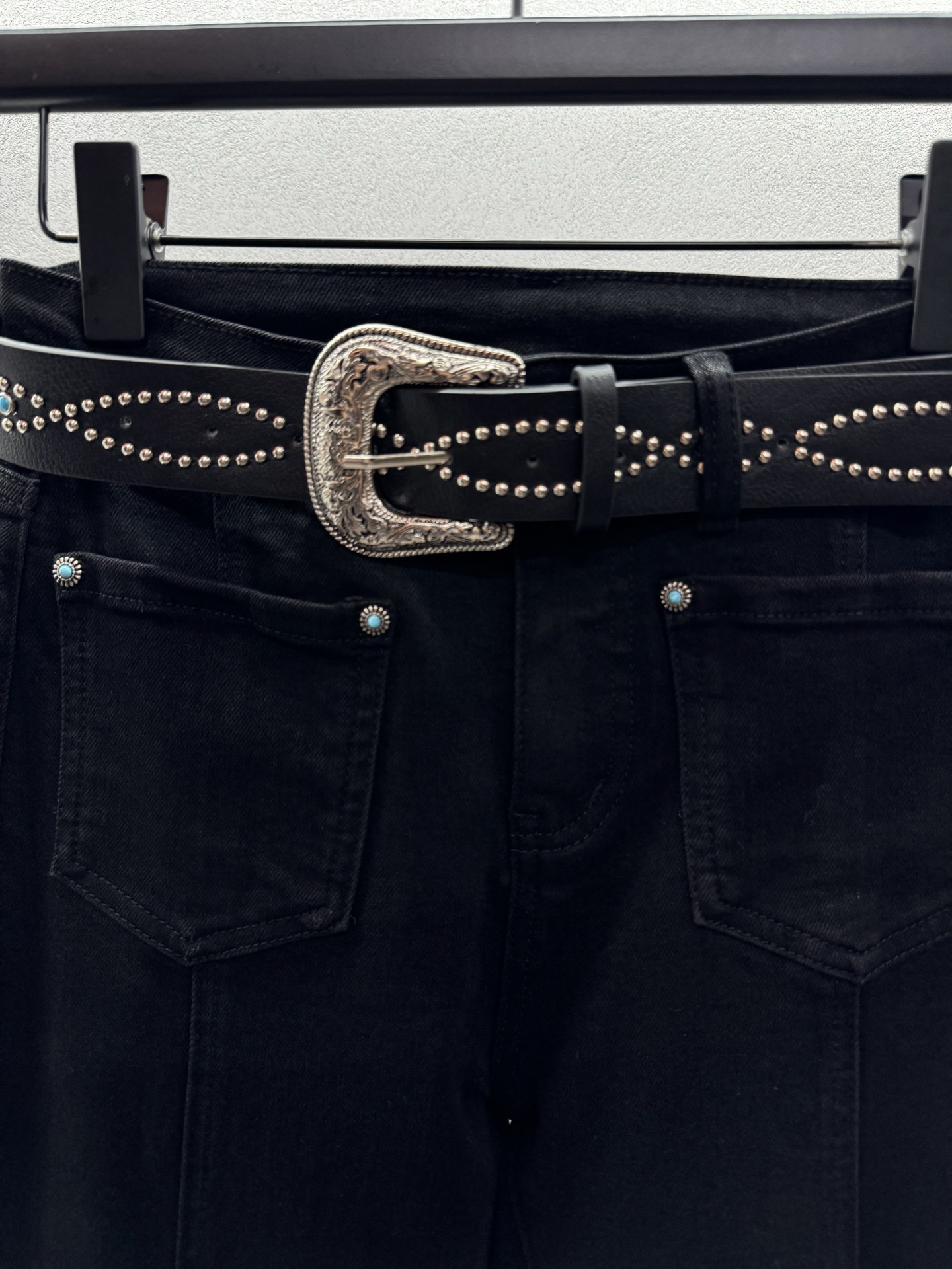 ￼ ❄️2025 Autumn and Winter❄️！腰带微喇长裤（配腰带）微辣显腿长，经典百搭色，