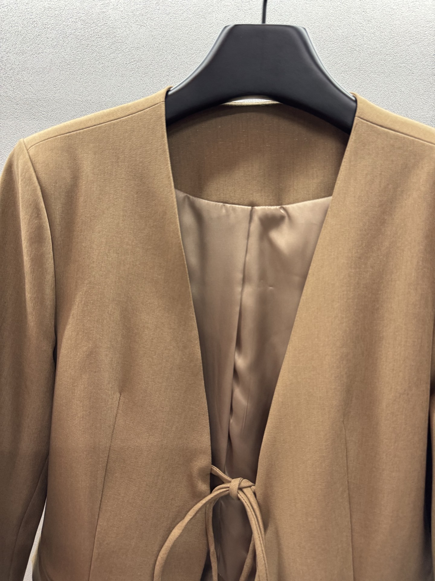 ￼ ❄️2025 Autumn and Winter❄️！老钱风西服外套，轻松拿捏高级感，随性又不失正式