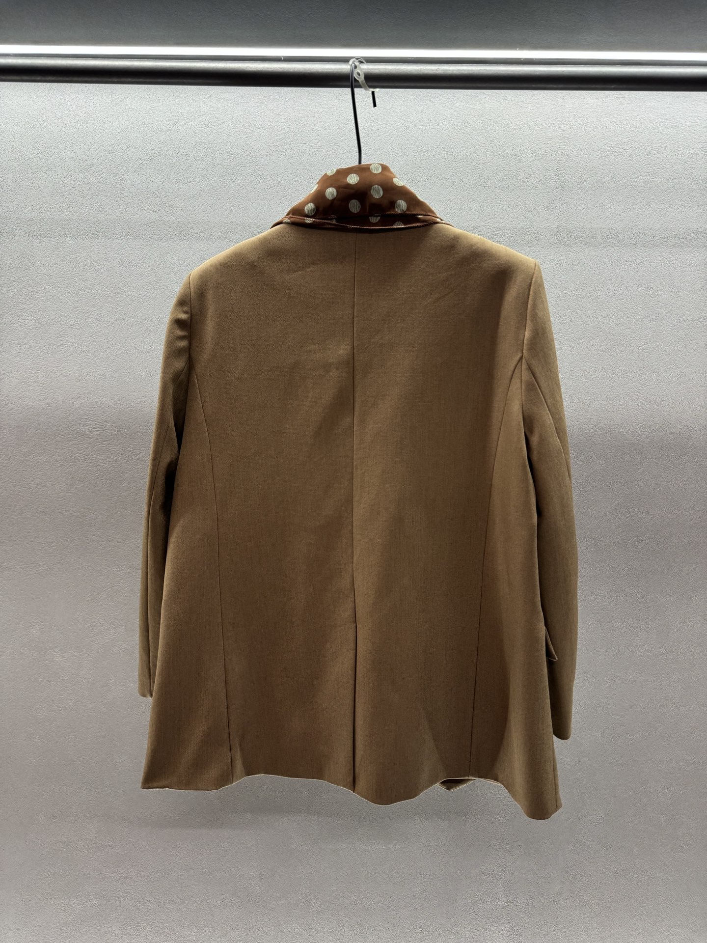 ￼ ❄️2025 Autumn and Winter❄️！老钱风西服外套，轻松拿捏高级感，随性又不失正式