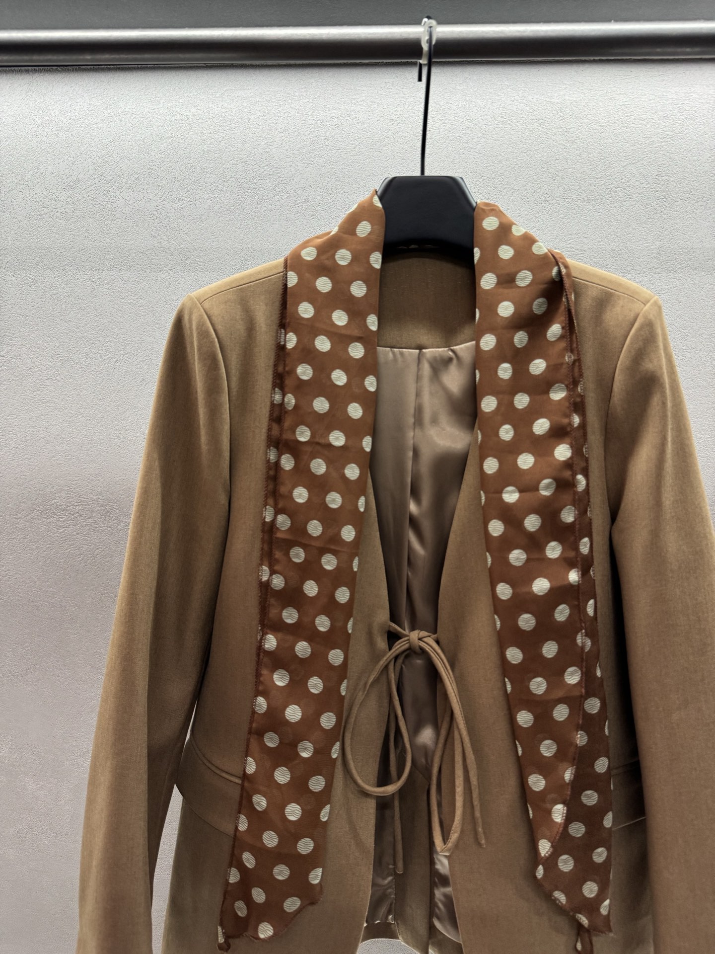 ￼ ❄️2025 Autumn and Winter❄️！老钱风西服外套，轻松拿捏高级感，随性又不失正式