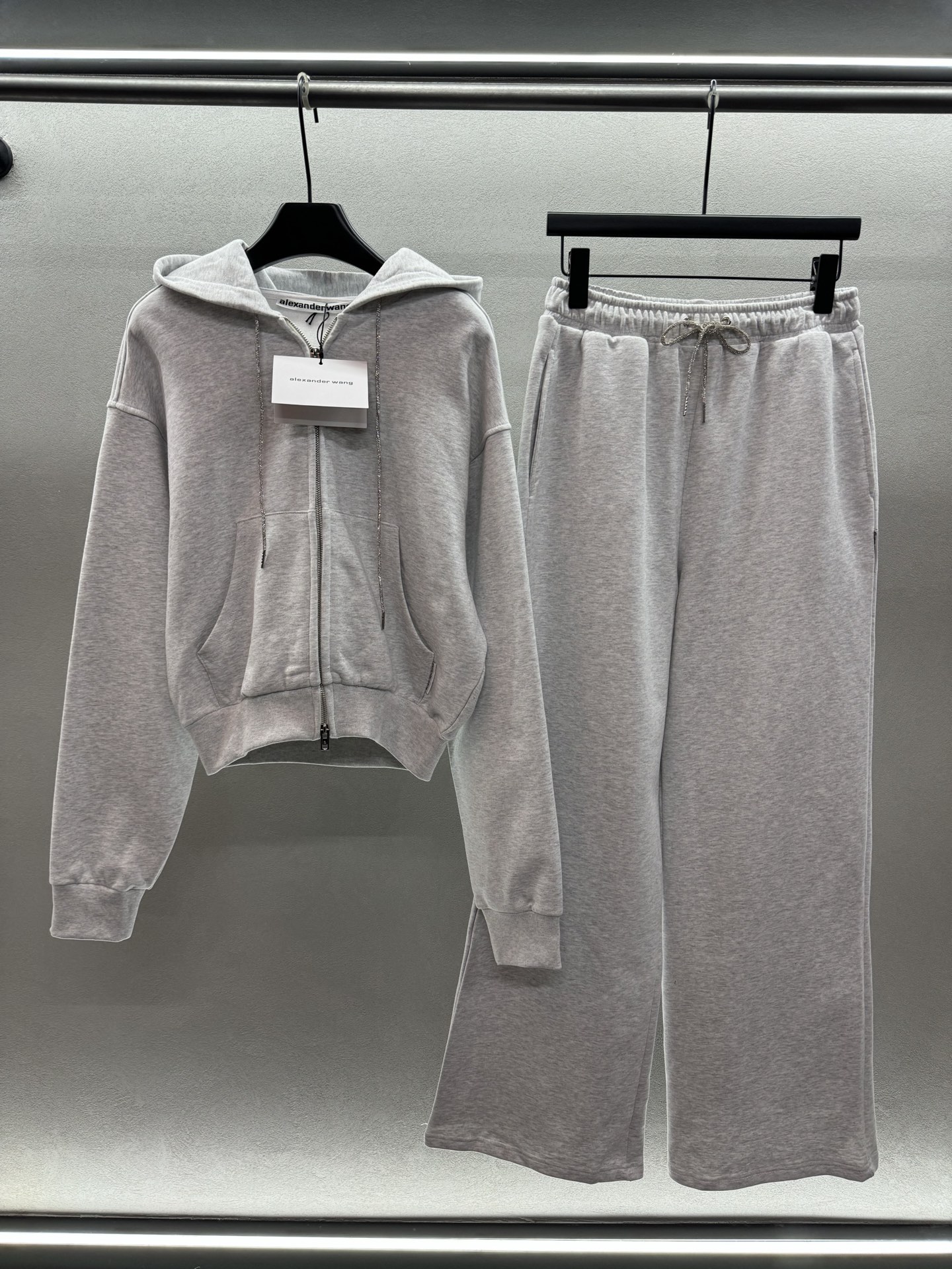 ￼ ❄️2025 Autumn and Winter❄️/套！AW大王水钻抽绳套装，yb面料，订制水钻抽