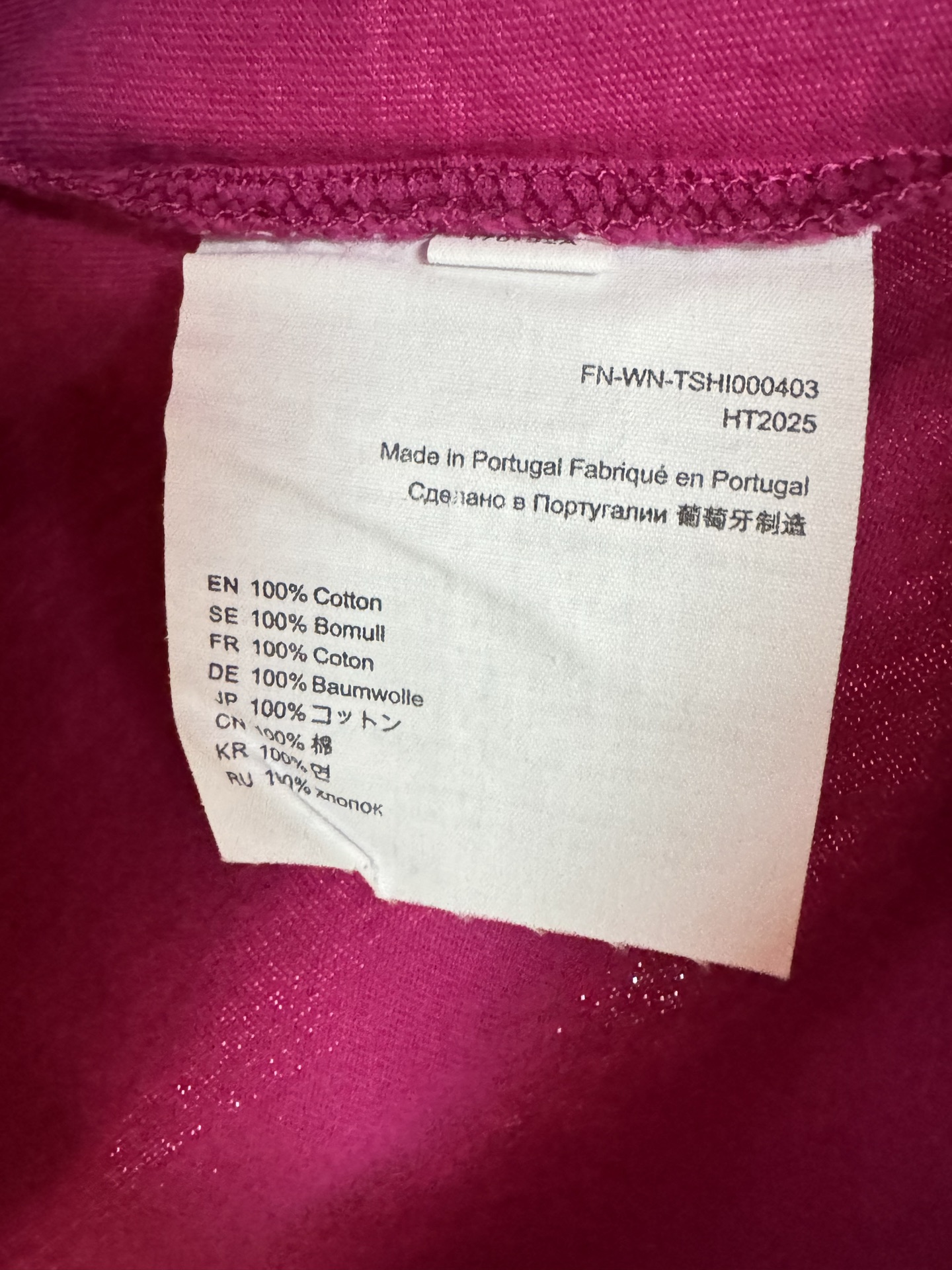 ￼ ❄️2025 Autumn and Winter❄️！Acn*，又出爆款单品，火龙色做旧长袖T恤，精