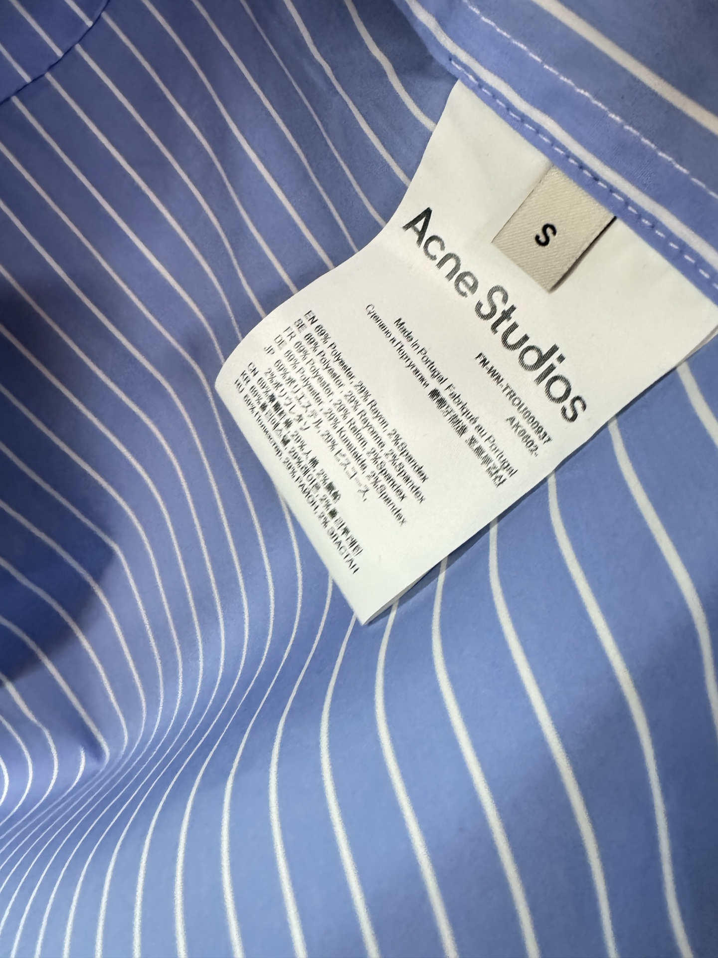 ￼ ❄️2025 Autumn and Winter❄️！Acn*，条纹拼接假西服，藏蓝色拼接浅色条纹衬