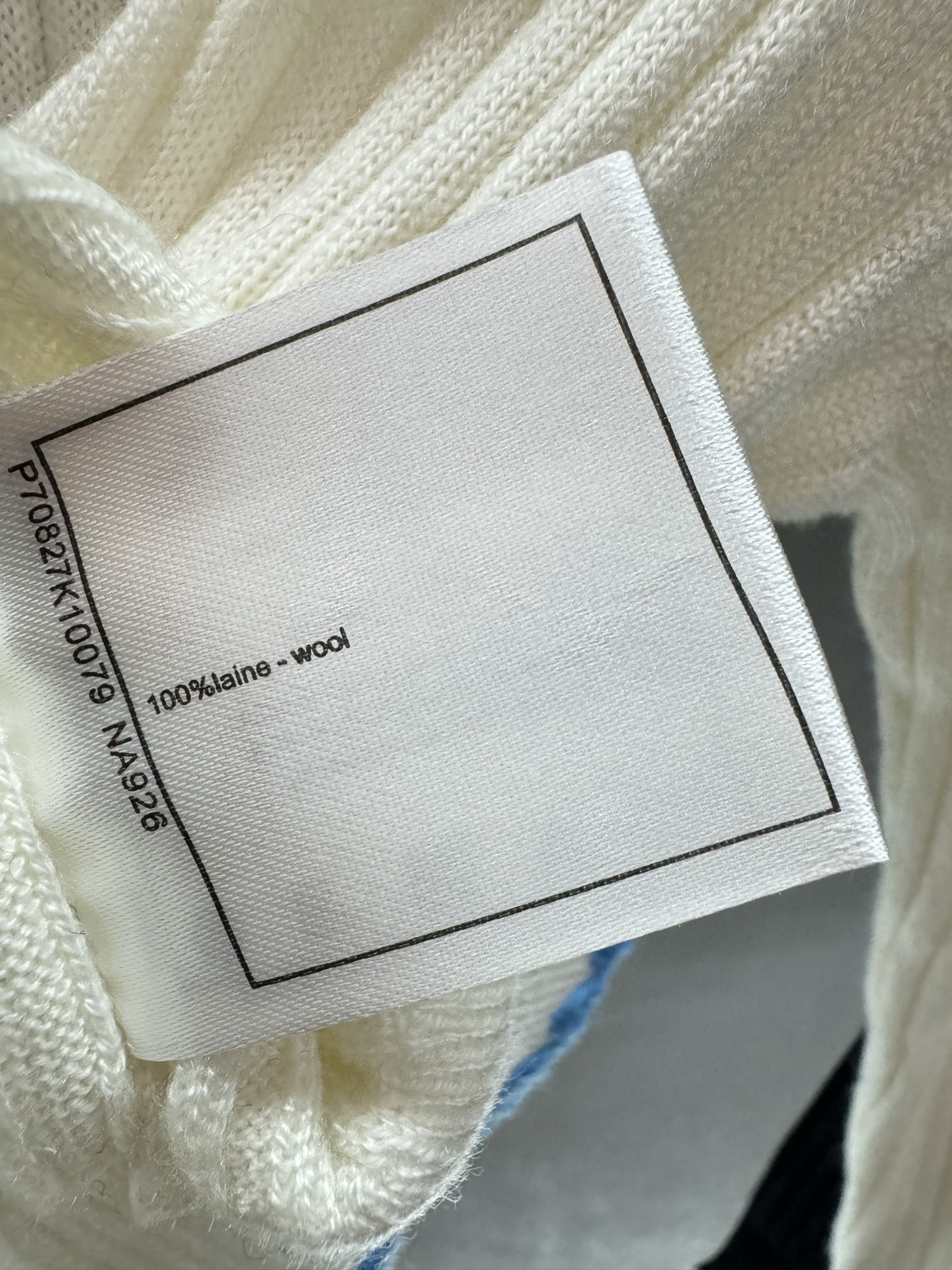 ￼ ❄️2025 Autumn and Winter❄️！chane*，小香中古开衫，又美又有识别度，版